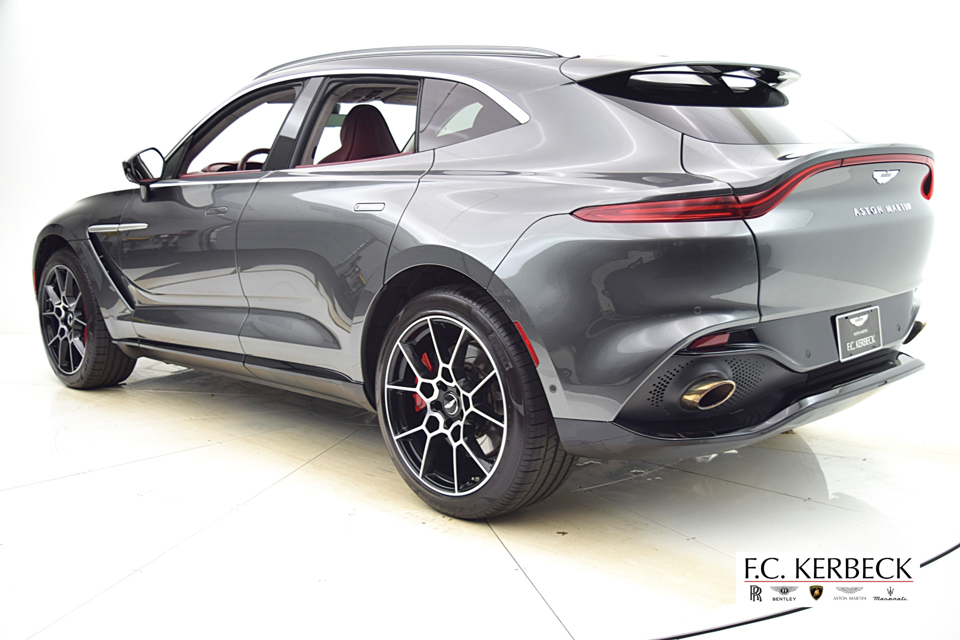 Used 2021 Aston Martin DBX | St. Petersburg, FL