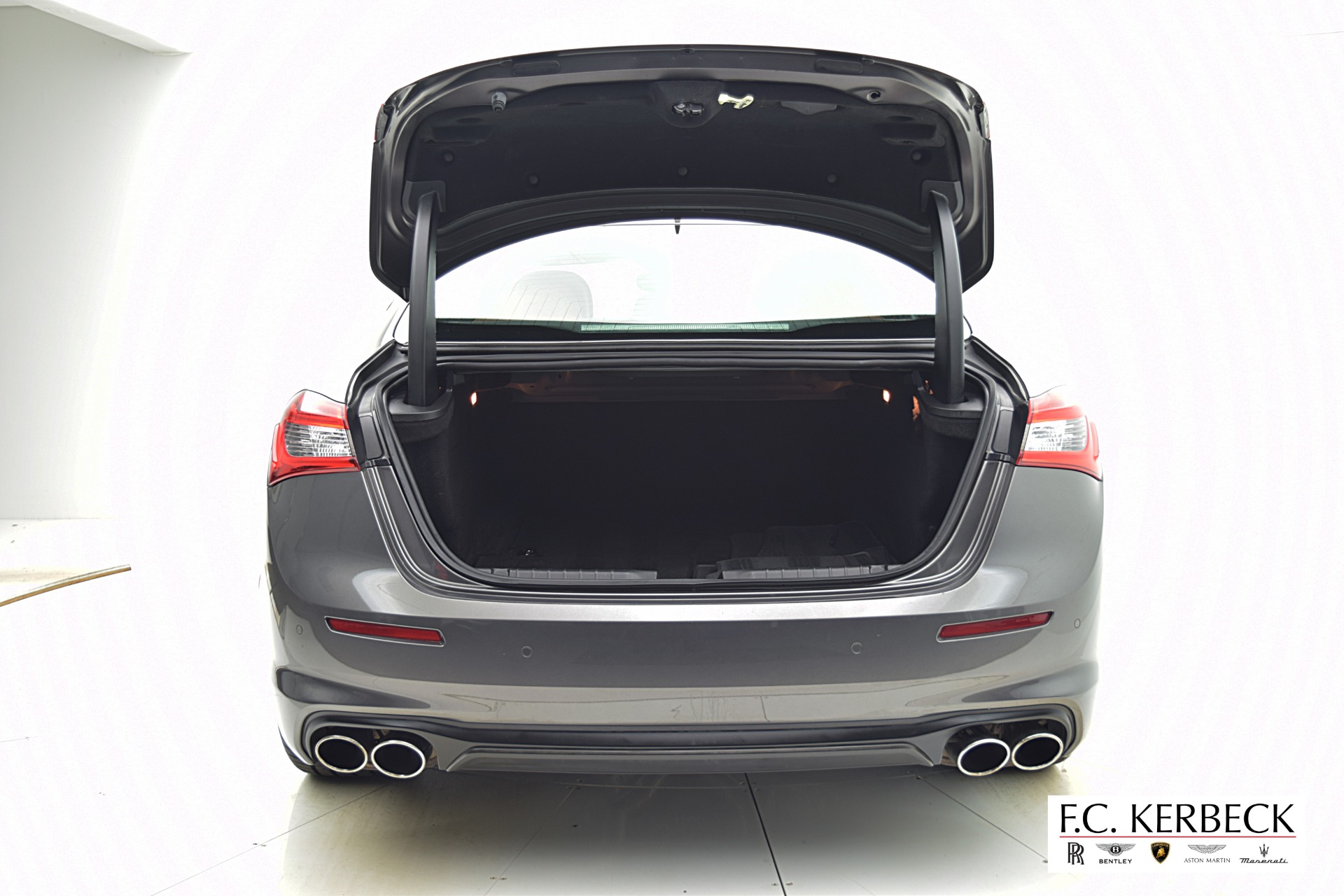 Used 2018 Maserati Ghibli S Q4 | St. Petersburg, FL