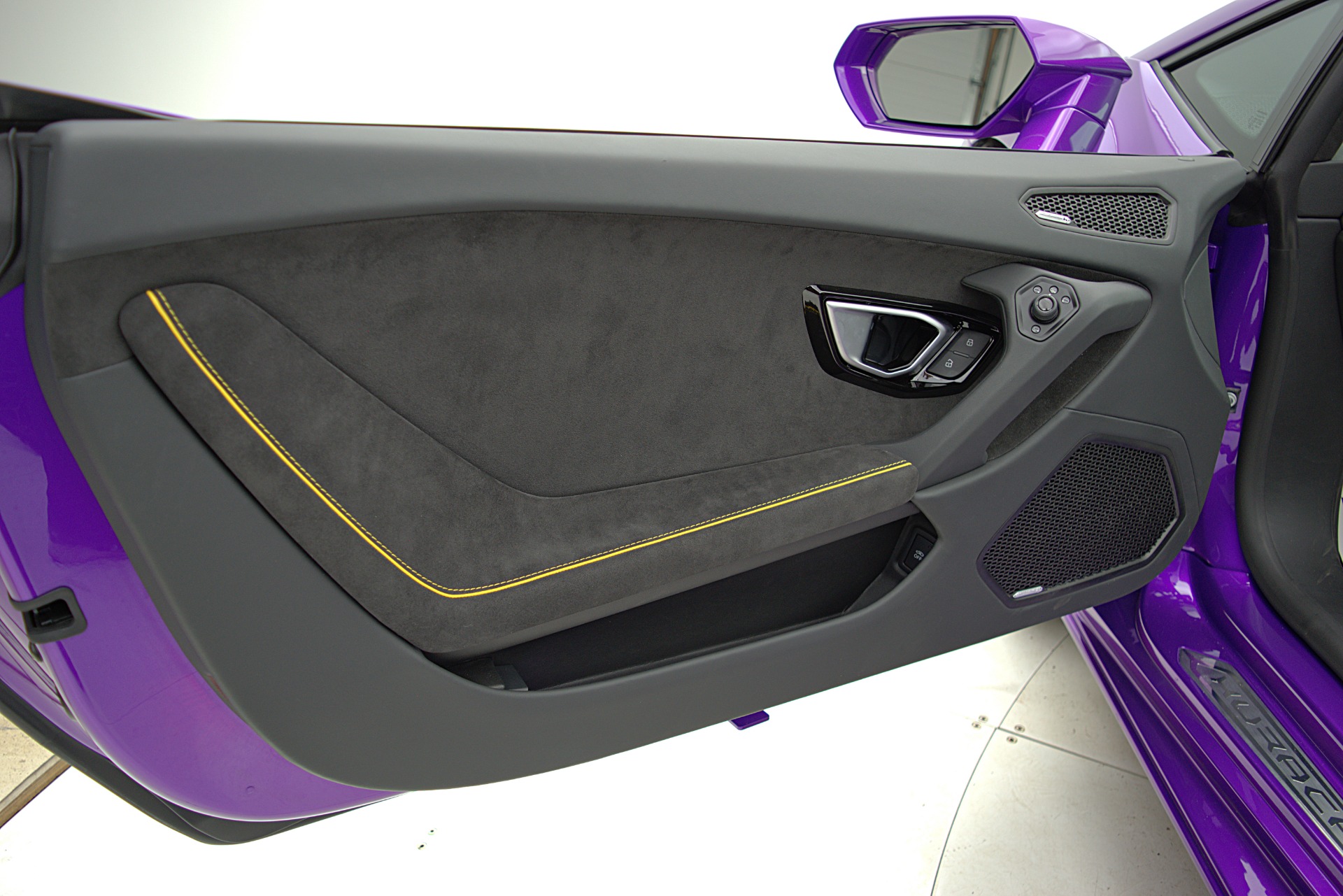 Used 2022 Lamborghini Huracan LP 640-4 EVO Spyder / LEASE OPTIONS AVAILABLE | St. Petersburg, FL