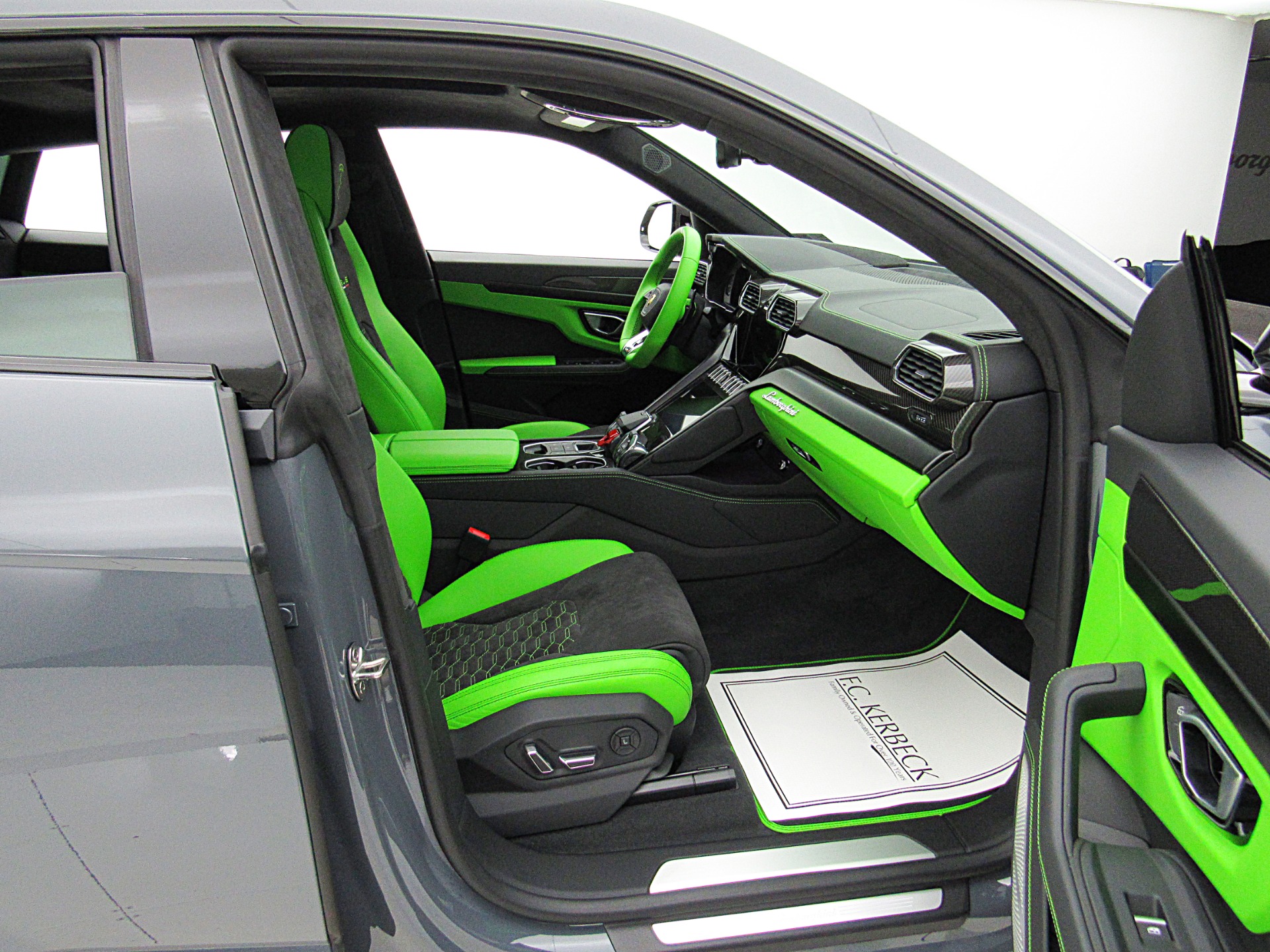 Used 2022 Lamborghini Urus / LEASE OPTIONS AVAILABLE | St. Petersburg, FL