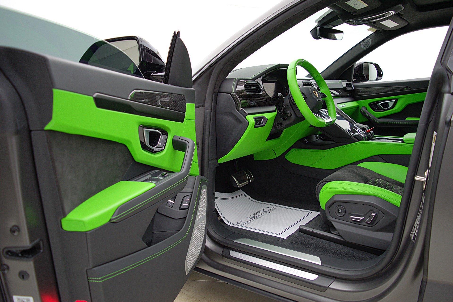 Used 2022 Lamborghini Urus / LEASE OPTIONS AVAILABLE | St. Petersburg, FL