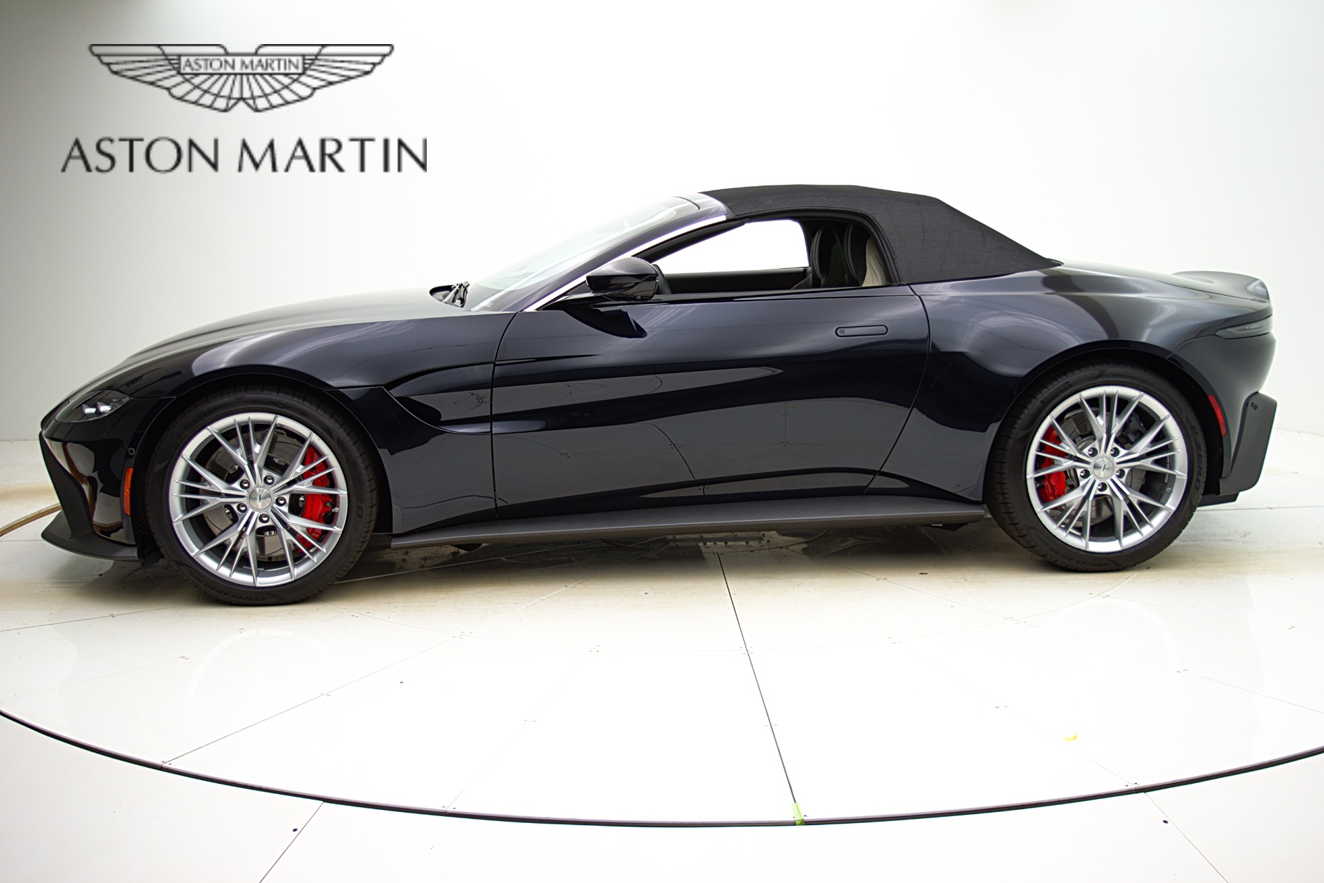 Used 2023 Aston Martin Vantage | St. Petersburg, FL