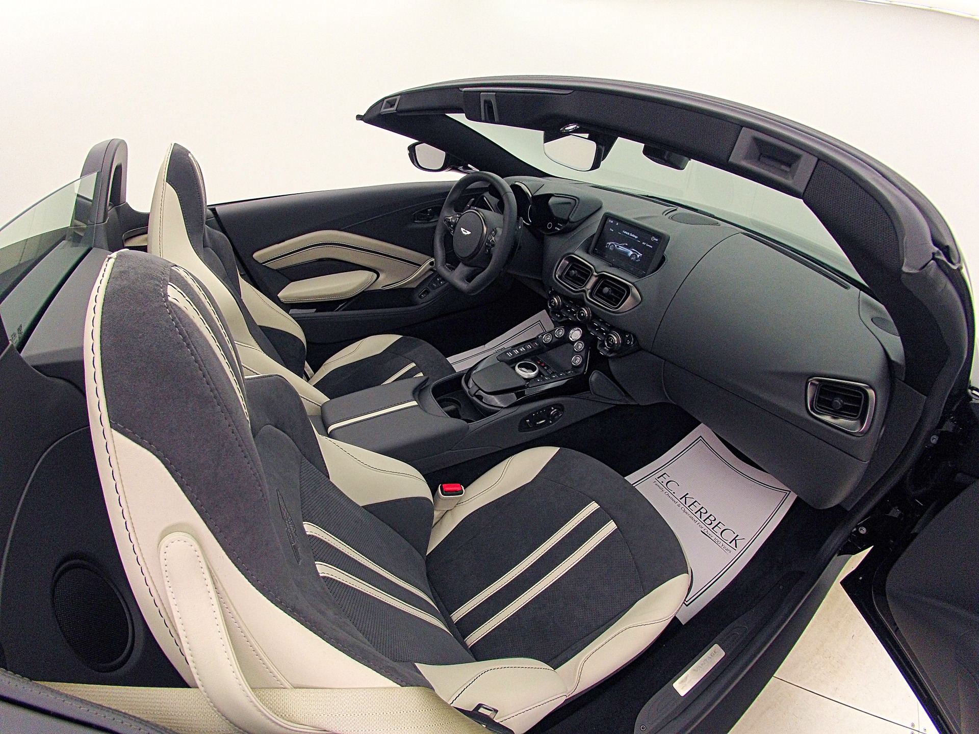 Used 2023 Aston Martin Vantage | St. Petersburg, FL