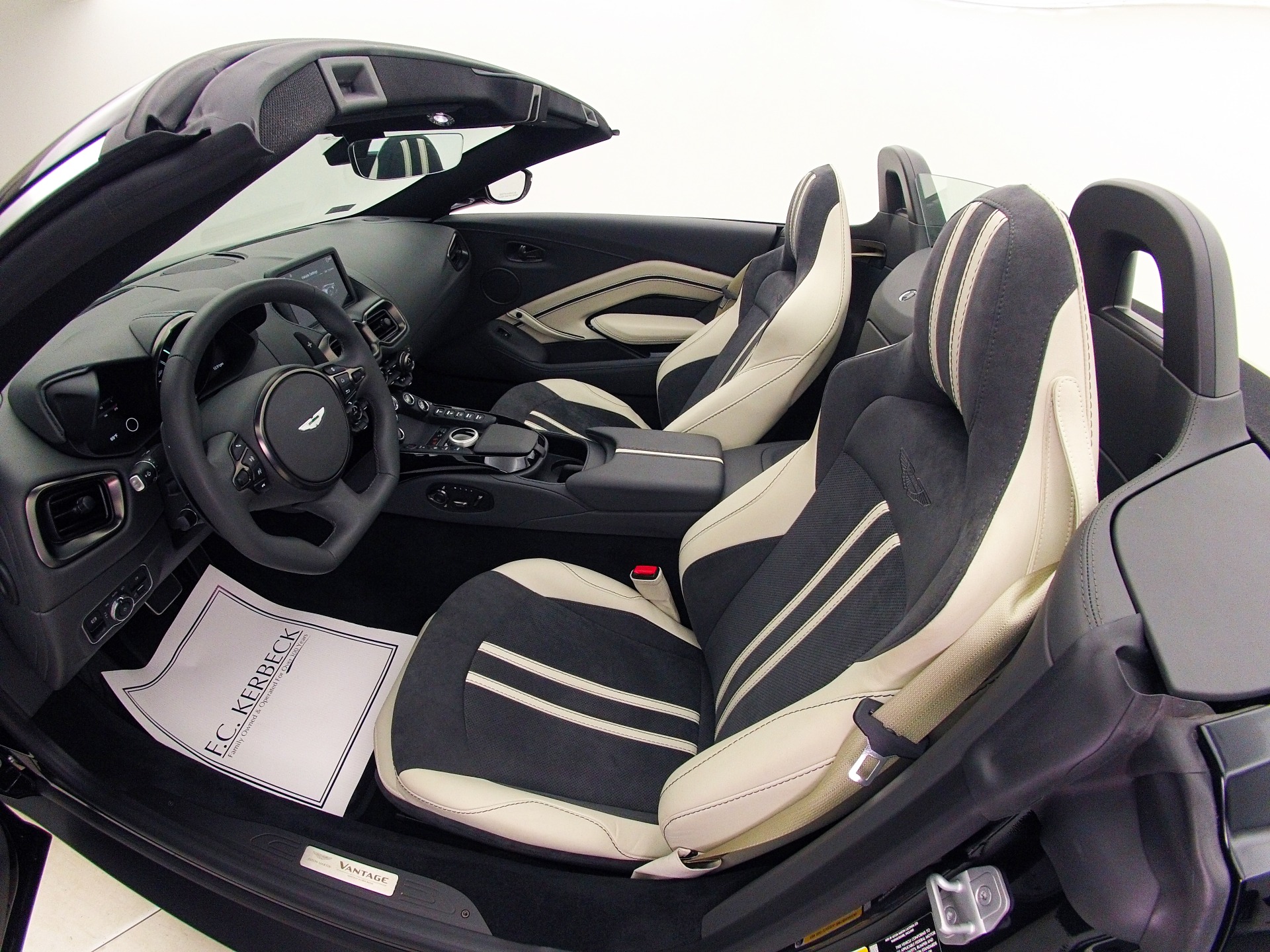 Used 2023 Aston Martin Vantage | St. Petersburg, FL