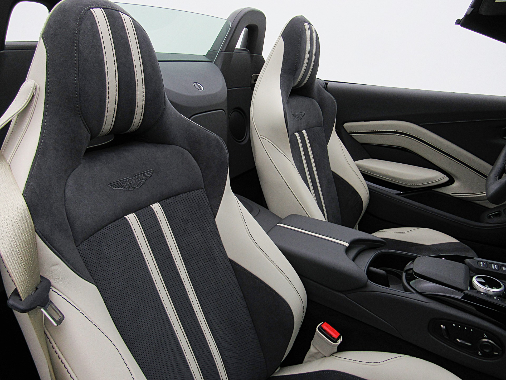 Used 2023 Aston Martin Vantage | St. Petersburg, FL