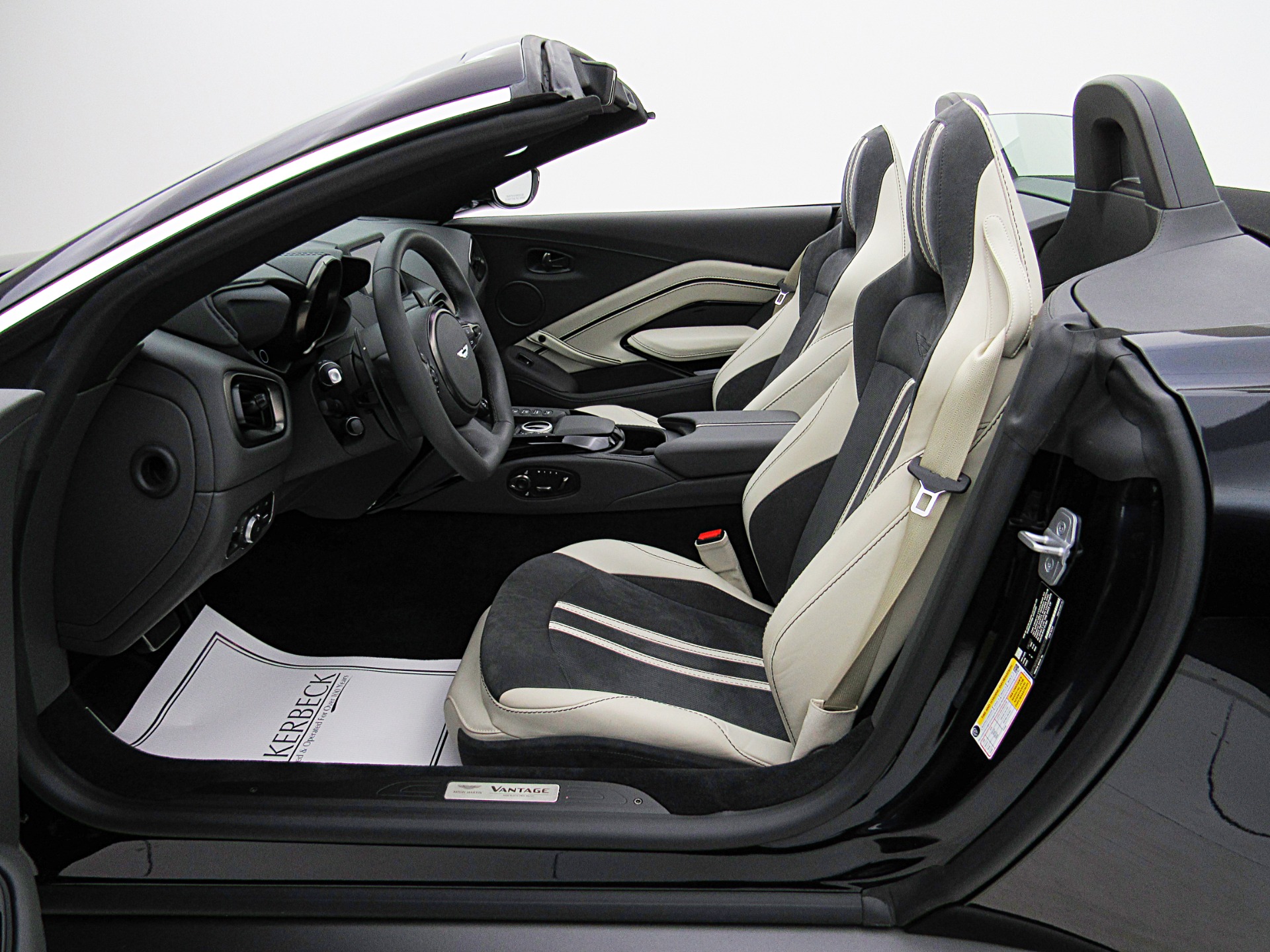 Used 2023 Aston Martin Vantage | St. Petersburg, FL