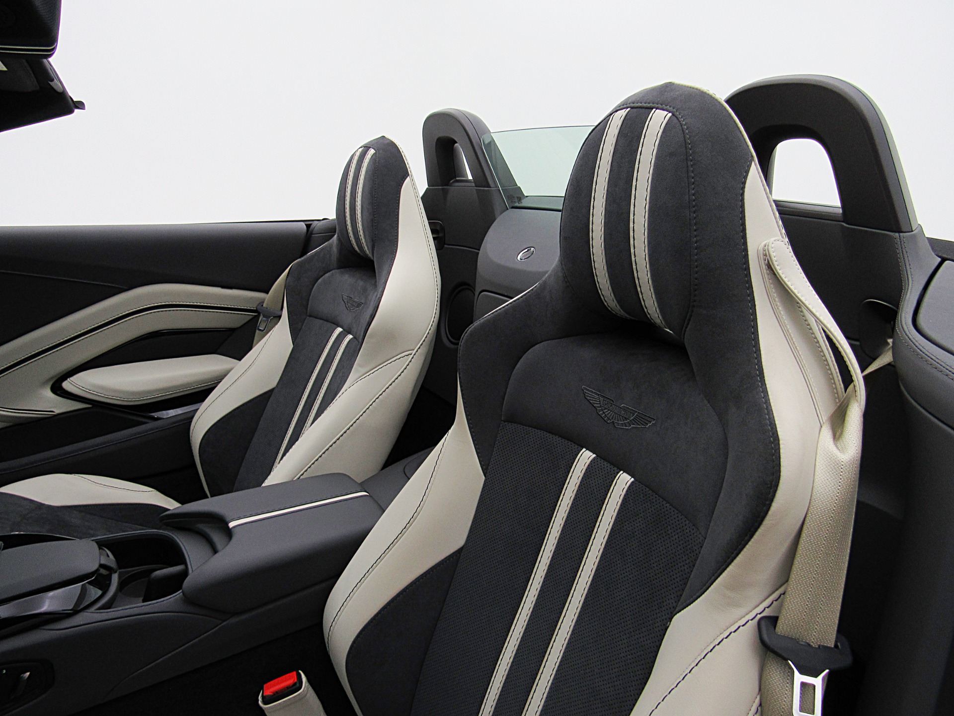 Used 2023 Aston Martin Vantage | St. Petersburg, FL