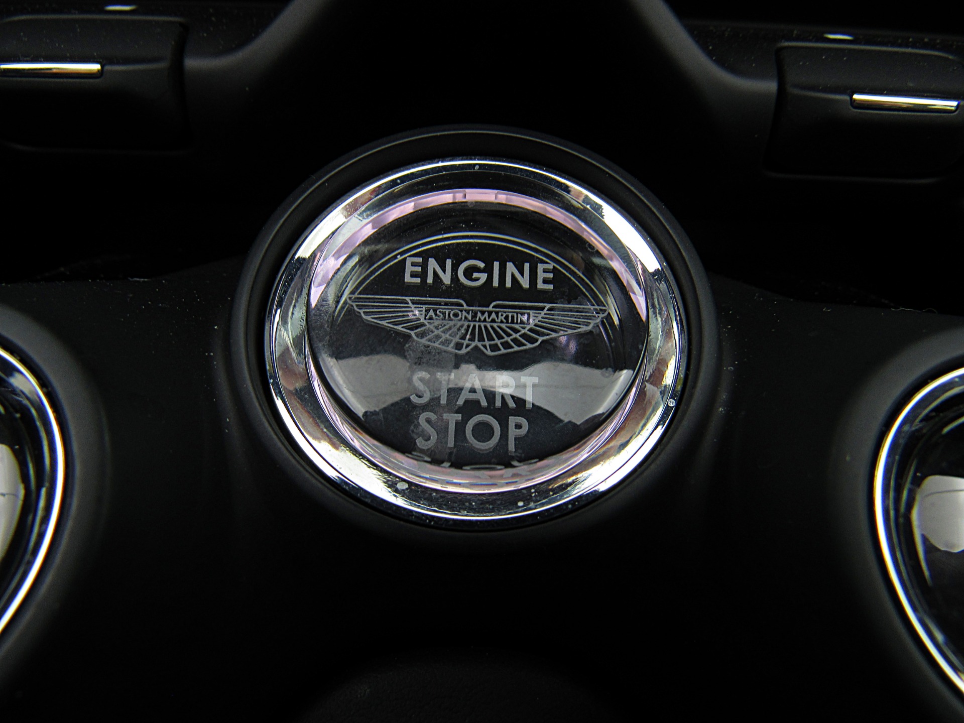 Used 2023 Aston Martin Vantage | St. Petersburg, FL