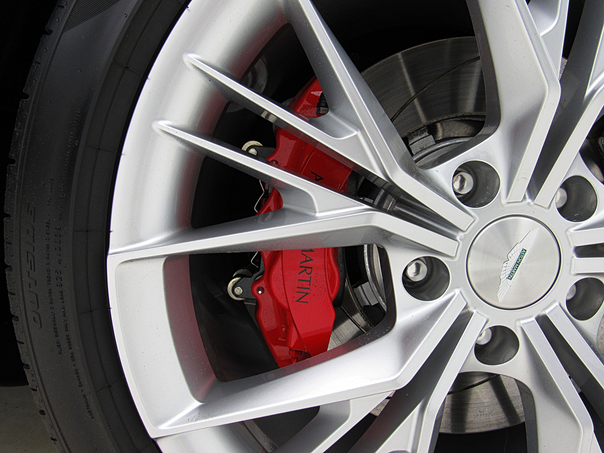 Used 2023 Aston Martin Vantage | St. Petersburg, FL