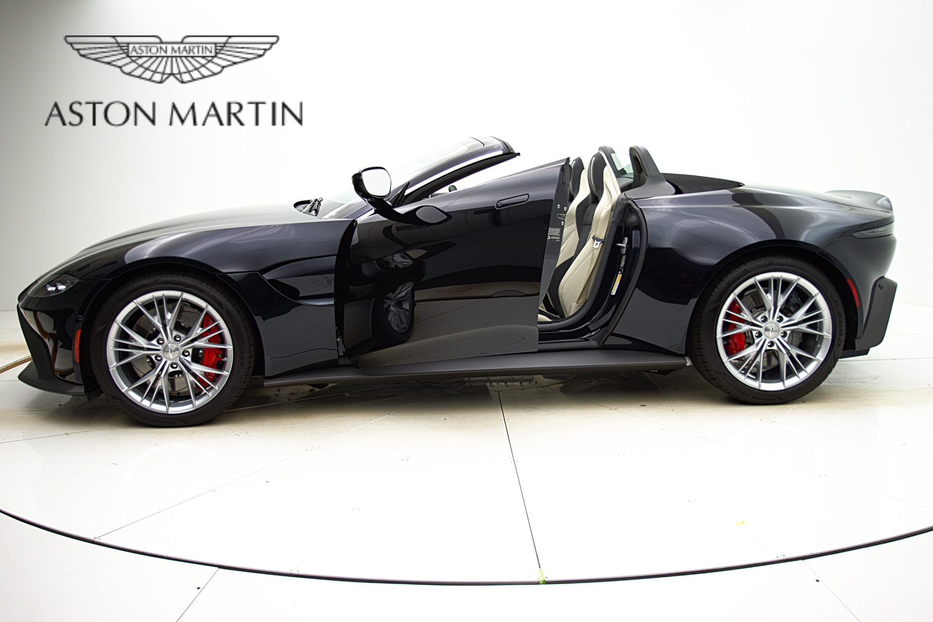 Used 2023 Aston Martin Vantage | St. Petersburg, FL