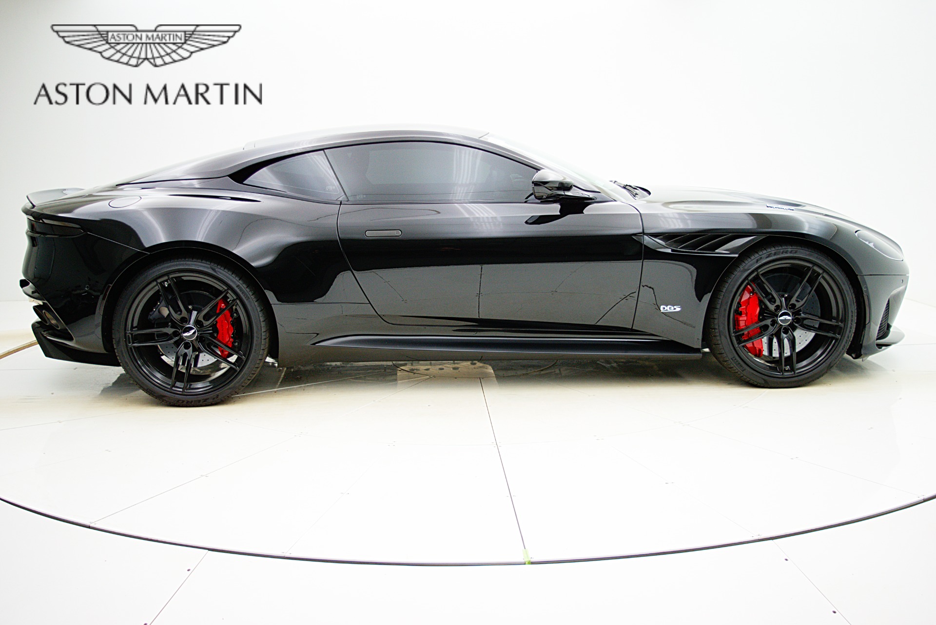 Used 2021 Aston Martin DBS Superleggera | St. Petersburg, FL