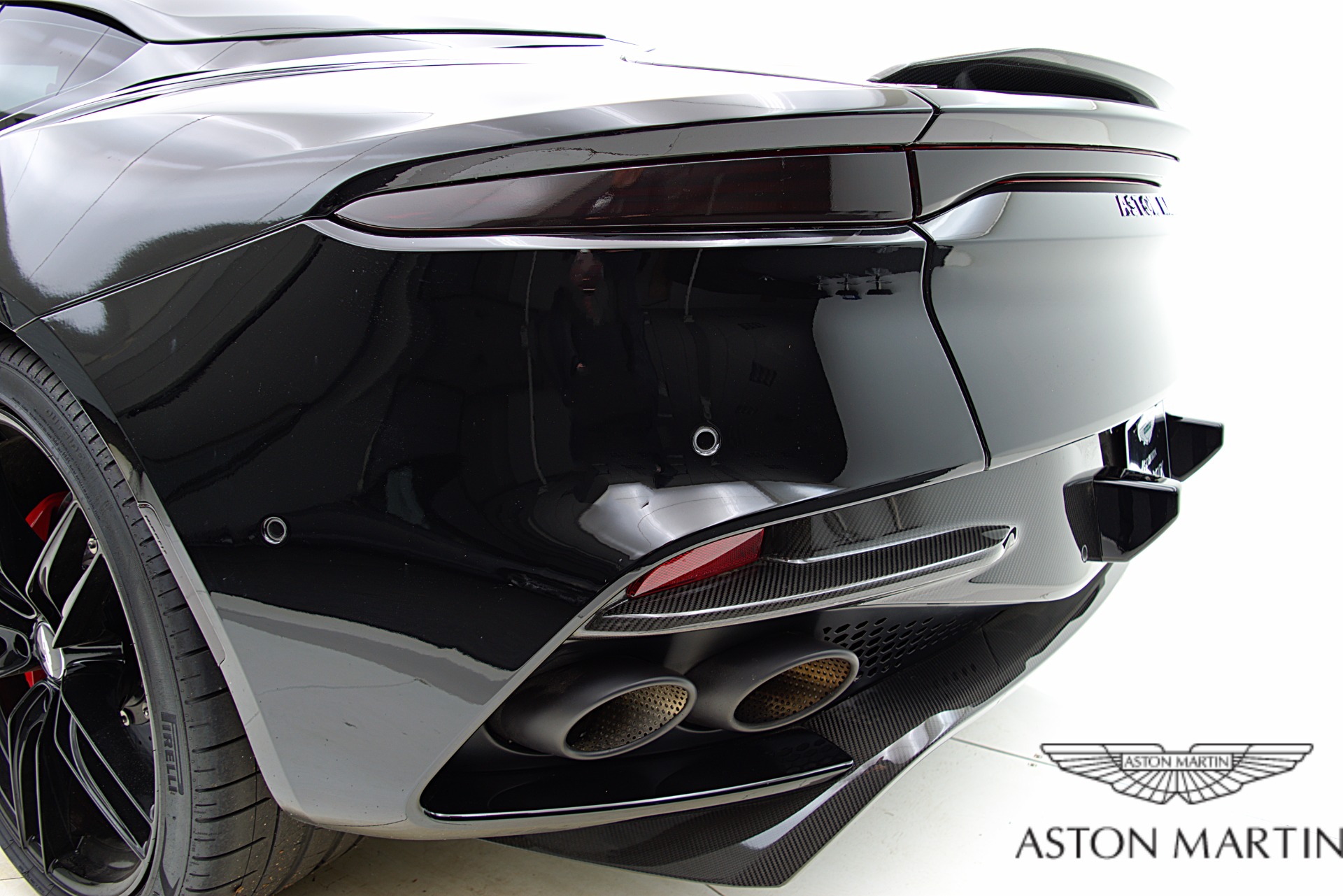 Used 2021 Aston Martin DBS Superleggera | St. Petersburg, FL