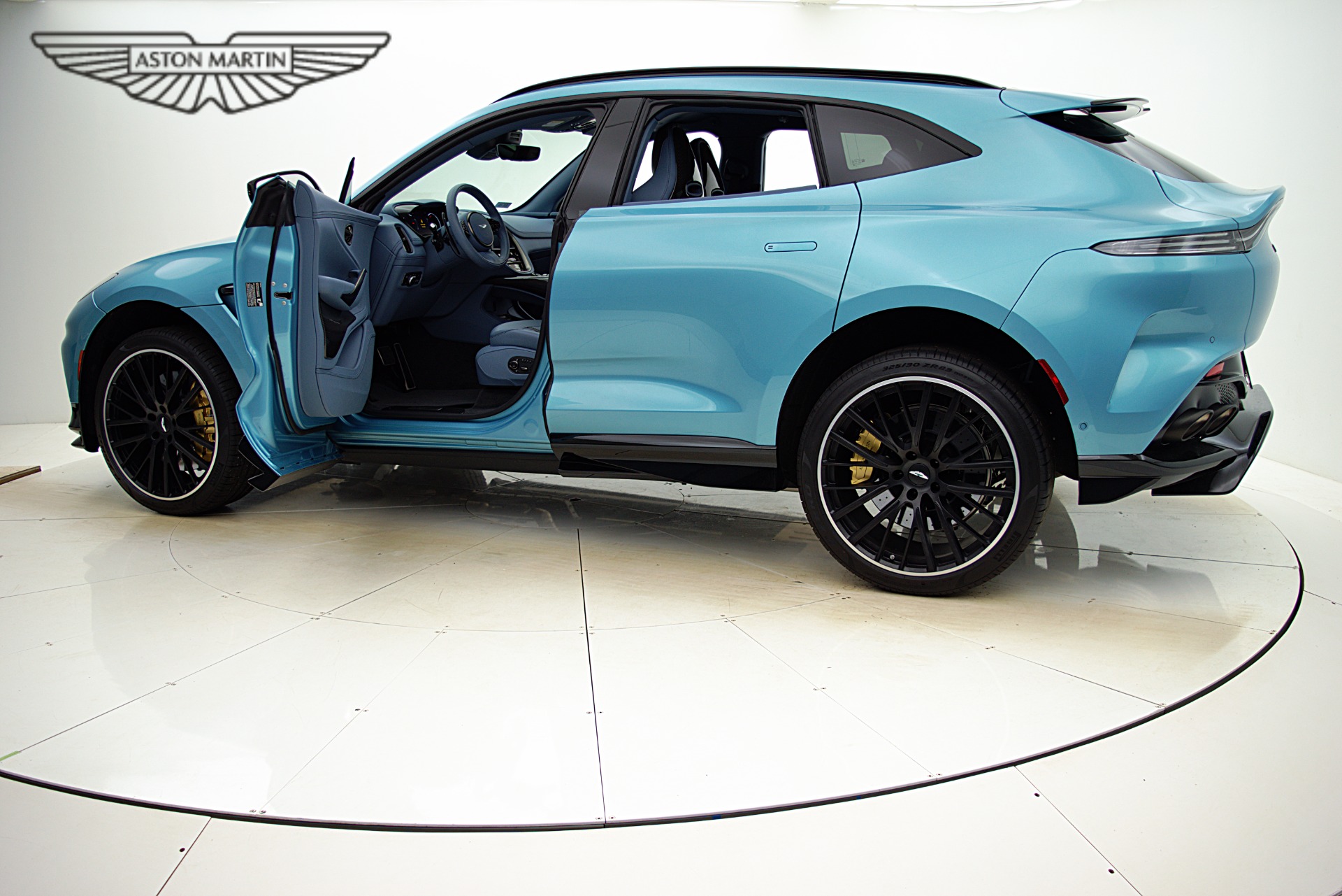 Used 2023 Aston Martin DBX 707 | St. Petersburg, FL