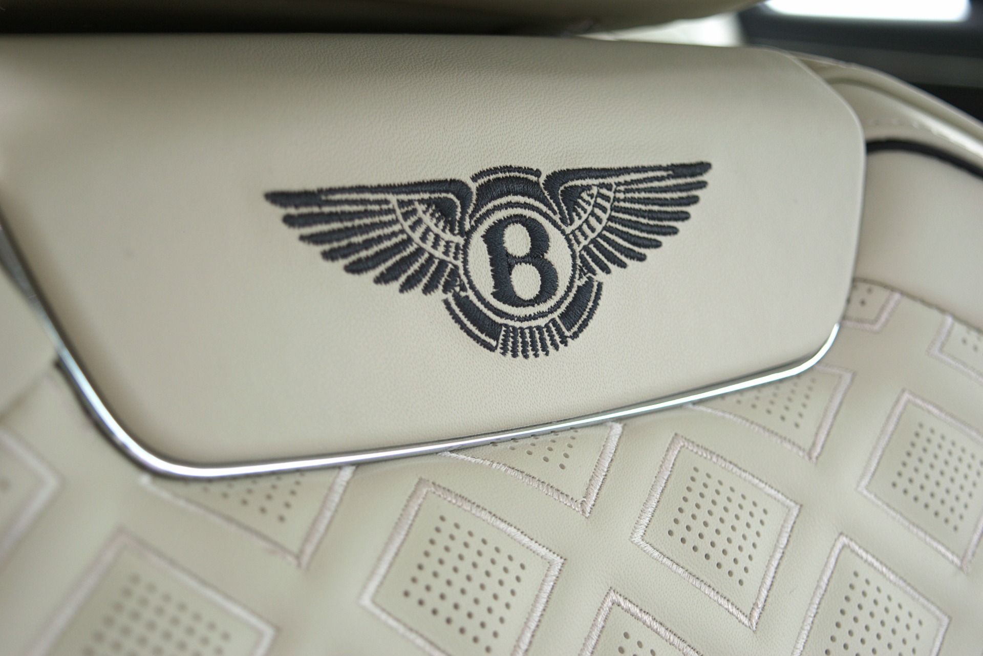 Used 2022 Bentley Flying Spur V8 / LEASE OPTIONS AVAILABLE | St. Petersburg, FL