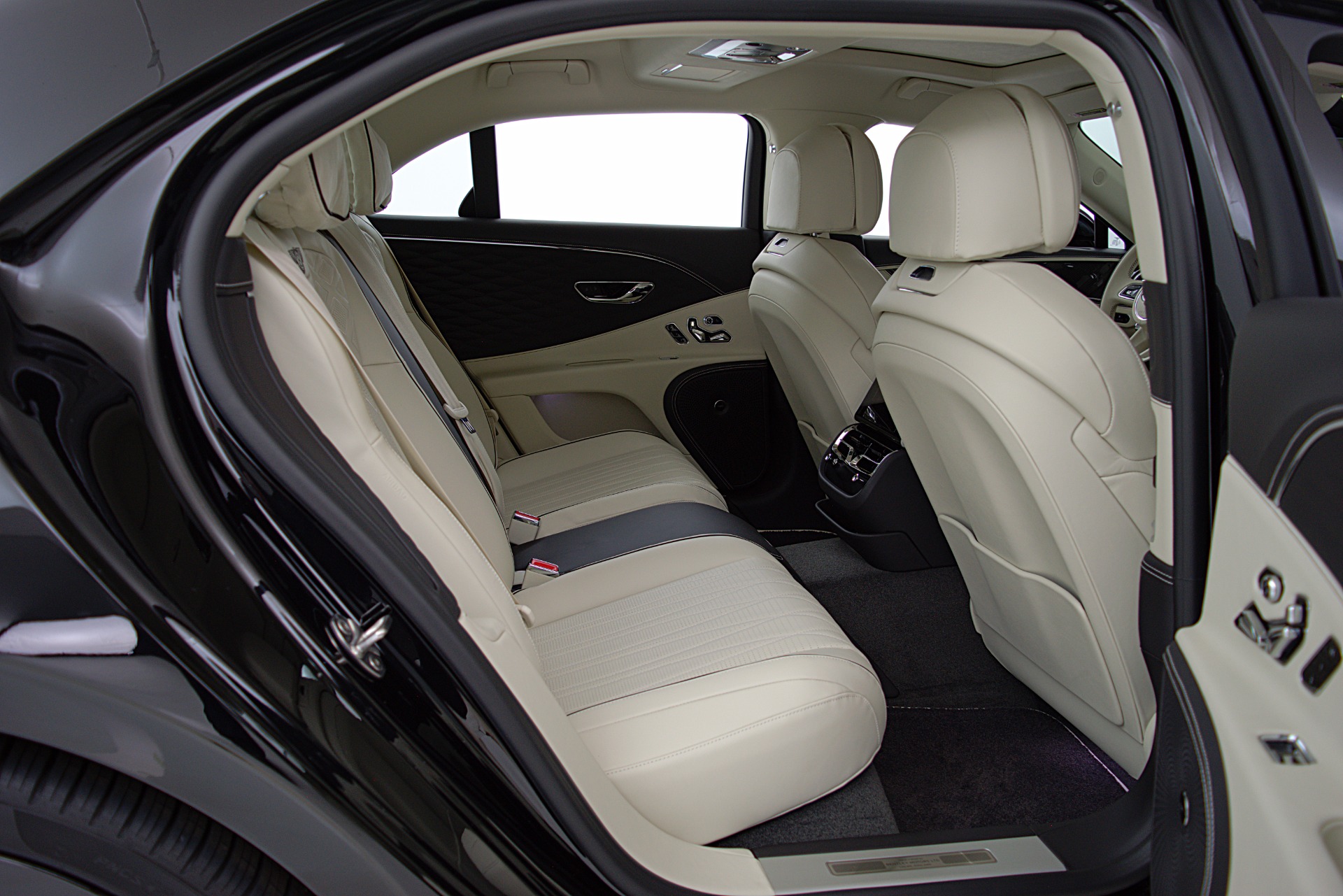 Used 2022 Bentley Flying Spur V8 / LEASE OPTIONS AVAILABLE | St. Petersburg, FL