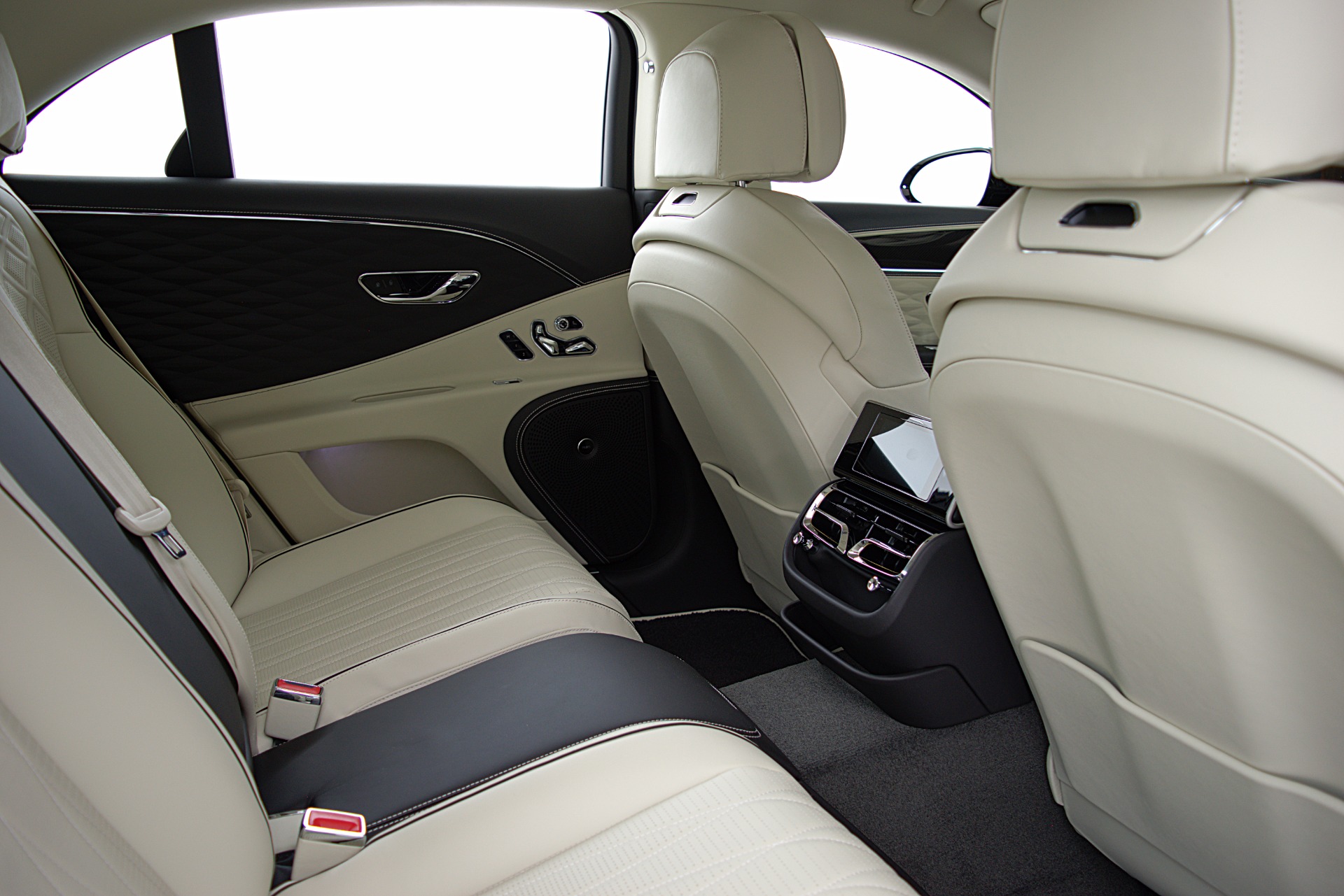 Used 2022 Bentley Flying Spur V8 / LEASE OPTIONS AVAILABLE | St. Petersburg, FL