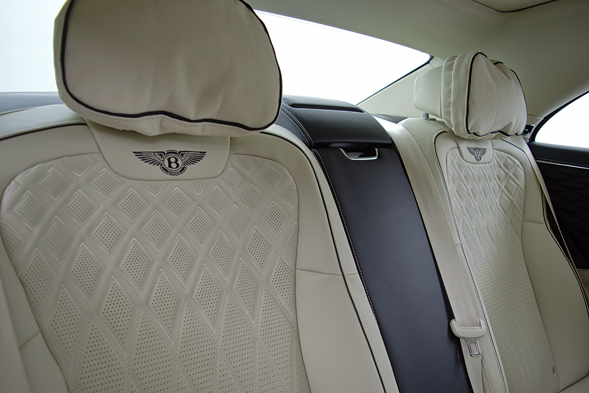Used 2022 Bentley Flying Spur V8 / LEASE OPTIONS AVAILABLE | St. Petersburg, FL