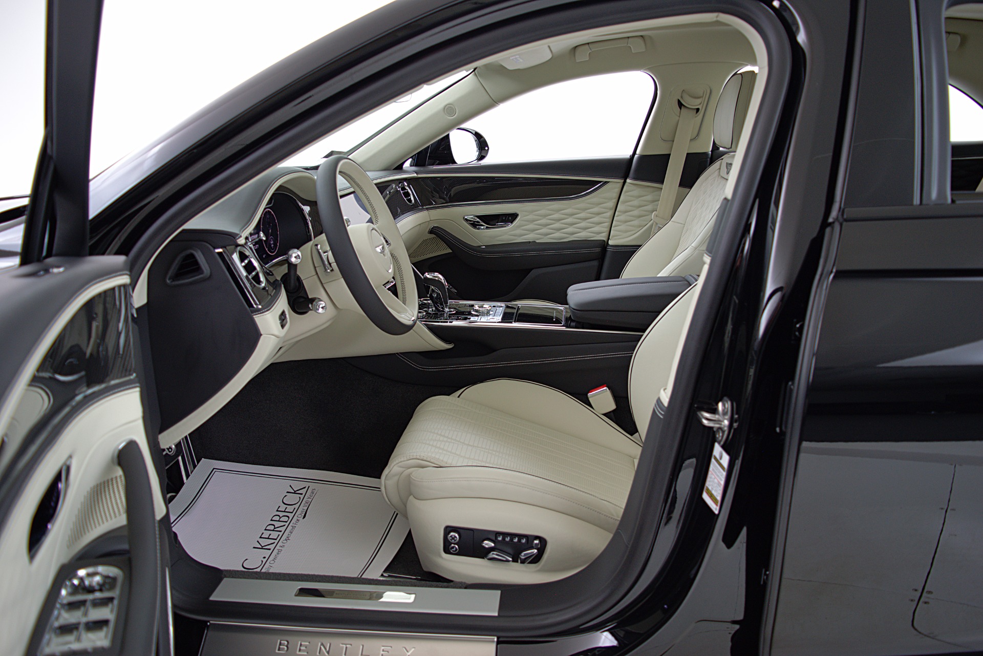 Used 2022 Bentley Flying Spur V8 / LEASE OPTIONS AVAILABLE | St. Petersburg, FL