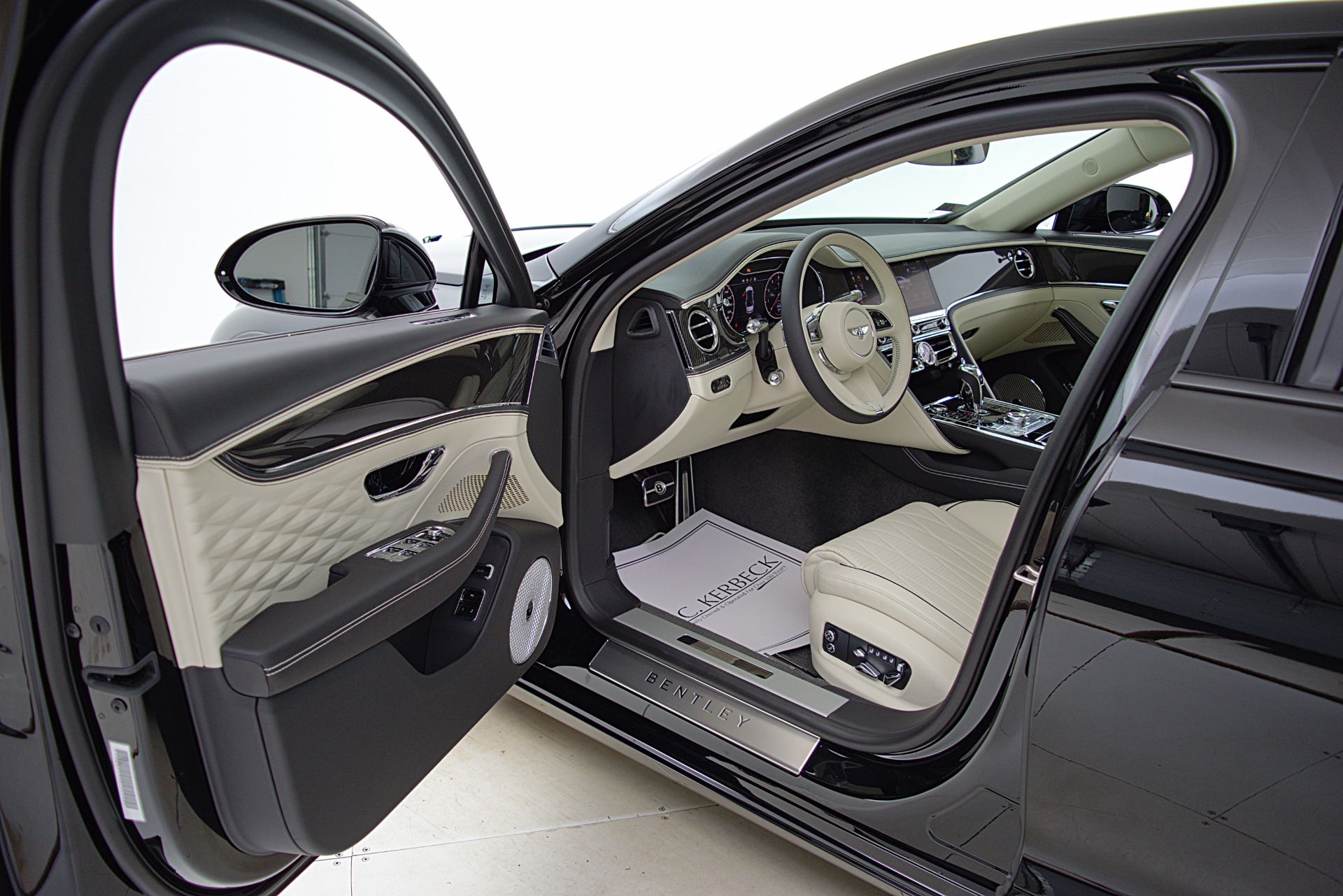 Used 2022 Bentley Flying Spur V8 / LEASE OPTIONS AVAILABLE | St. Petersburg, FL