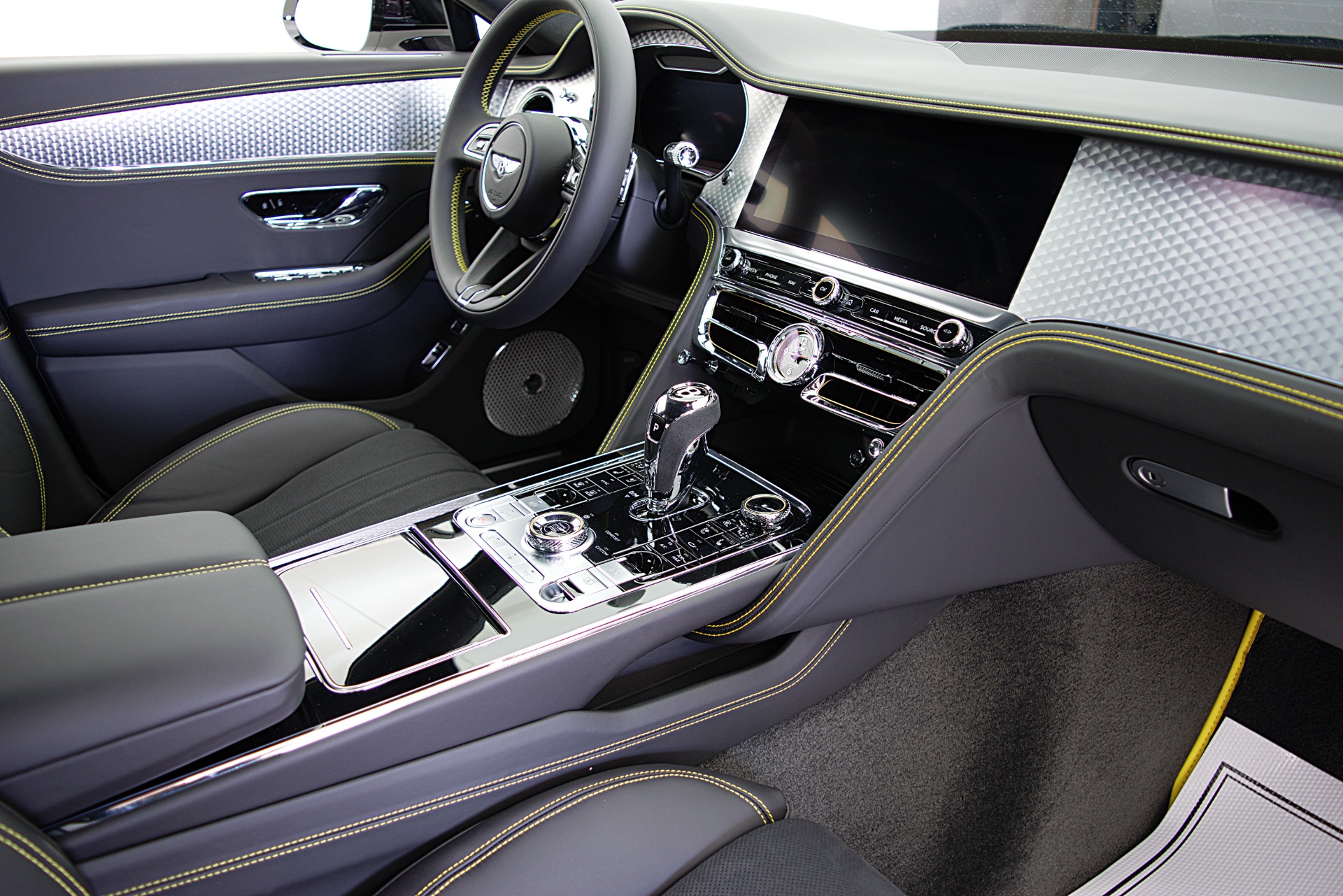Used 2023 Bentley Flying Spur / LEASE OPTIONS AVAILABLE | St. Petersburg, FL