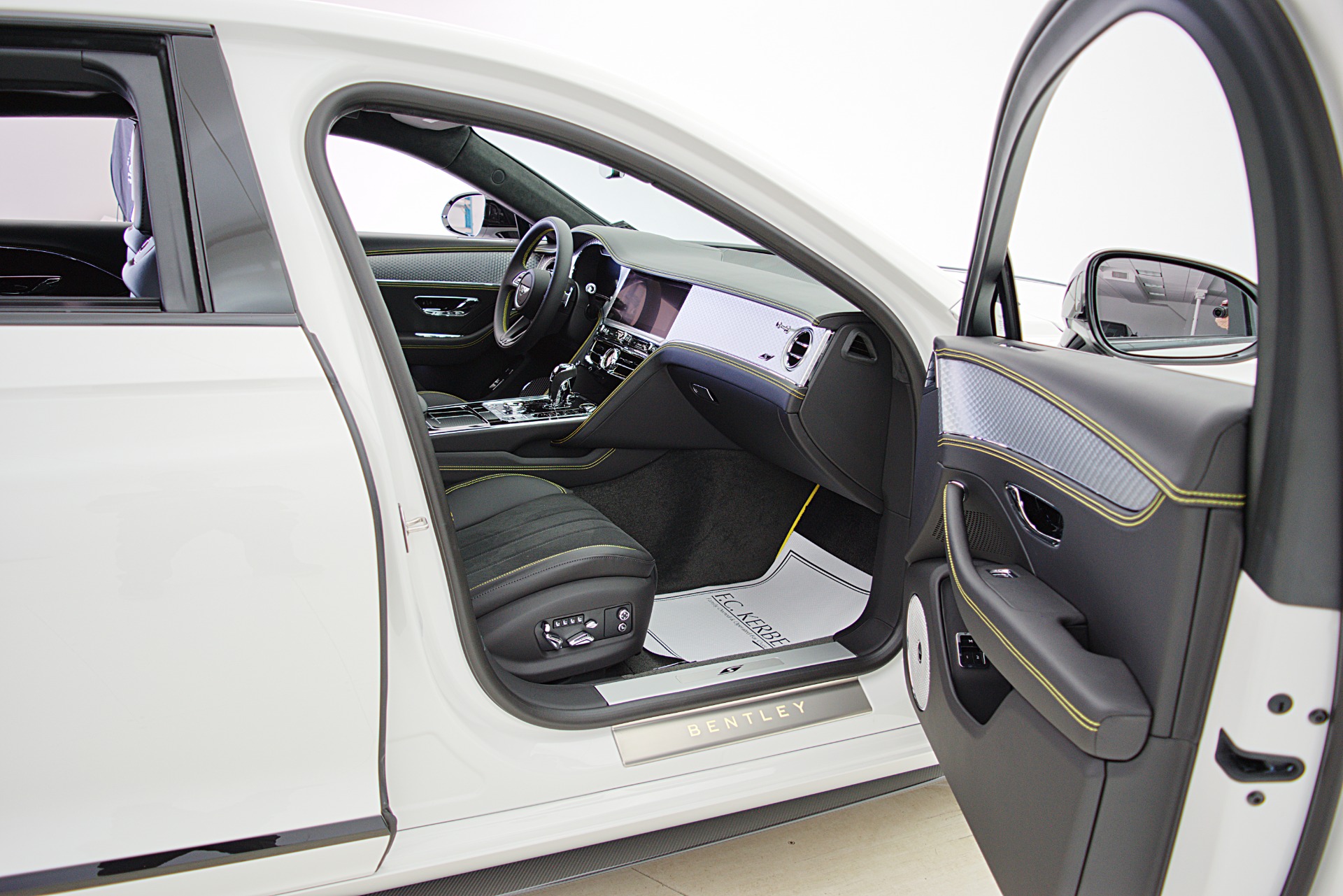 Used 2023 Bentley Flying Spur / LEASE OPTIONS AVAILABLE | St. Petersburg, FL