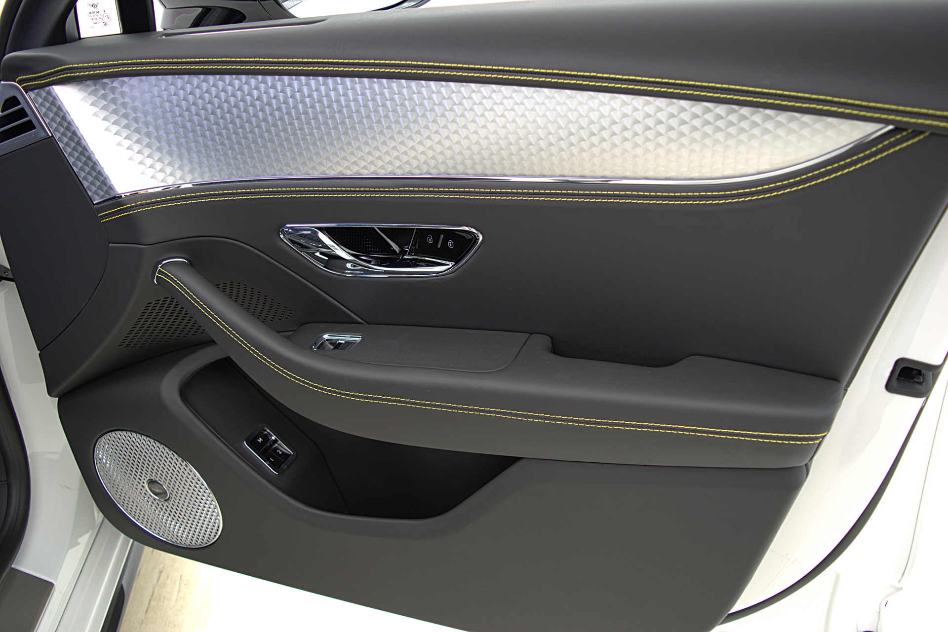 Used 2023 Bentley Flying Spur / LEASE OPTIONS AVAILABLE | St. Petersburg, FL