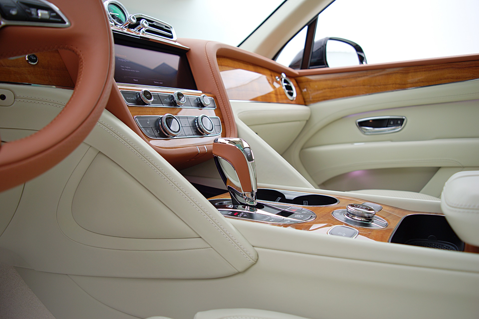 Used 2022 Bentley Bentayga / LEASE OPTIONS AVAILABLE | St. Petersburg, FL