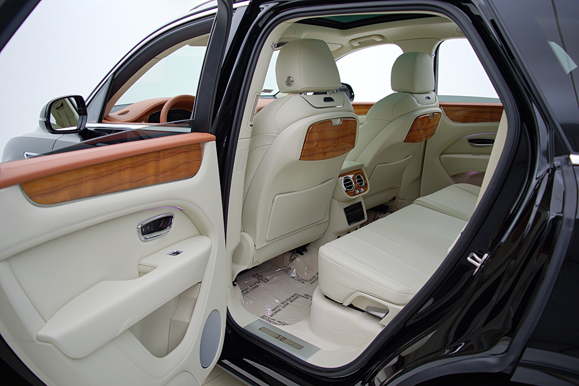 Used 2022 Bentley Bentayga / LEASE OPTIONS AVAILABLE | St. Petersburg, FL