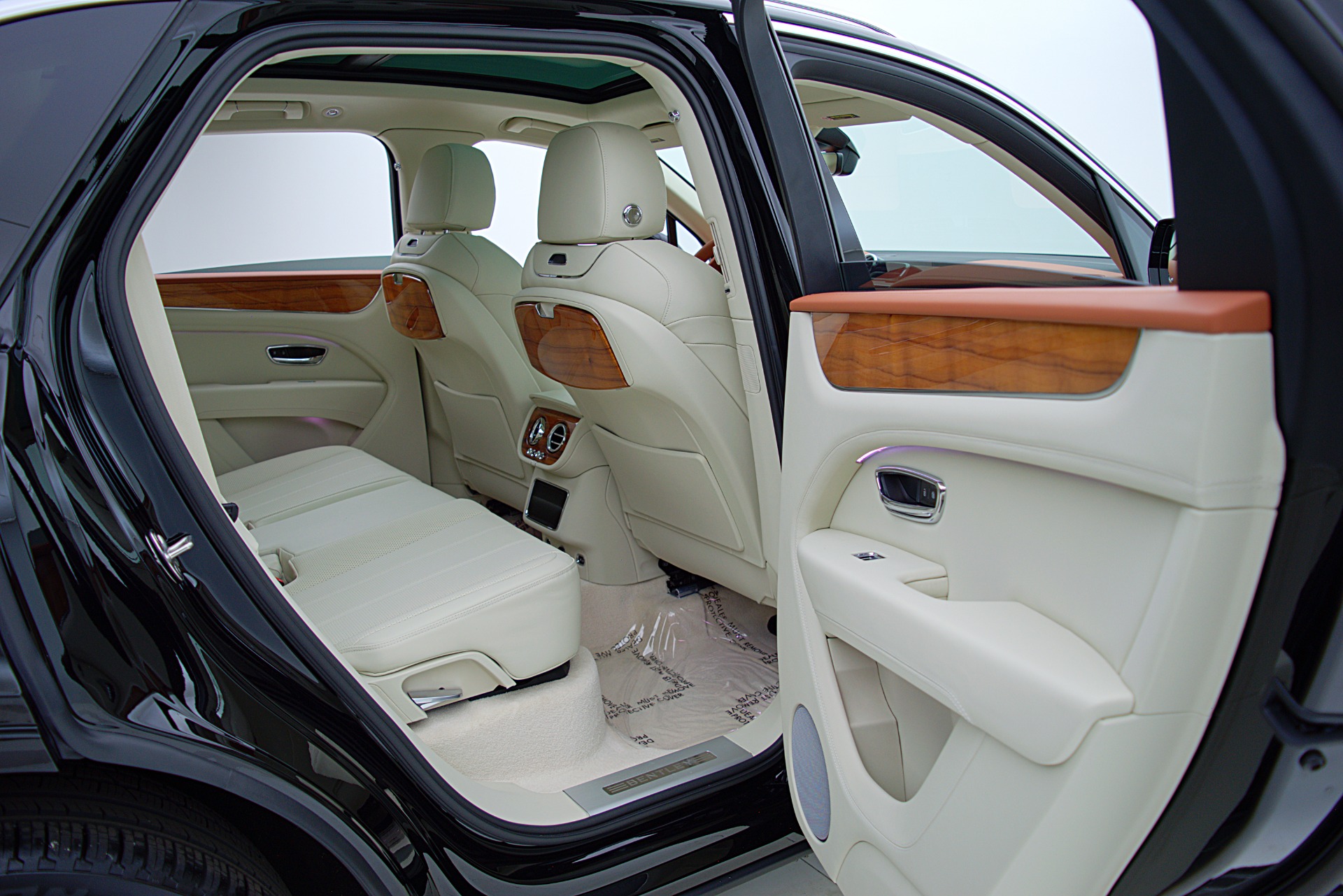 Used 2022 Bentley Bentayga / LEASE OPTIONS AVAILABLE | St. Petersburg, FL