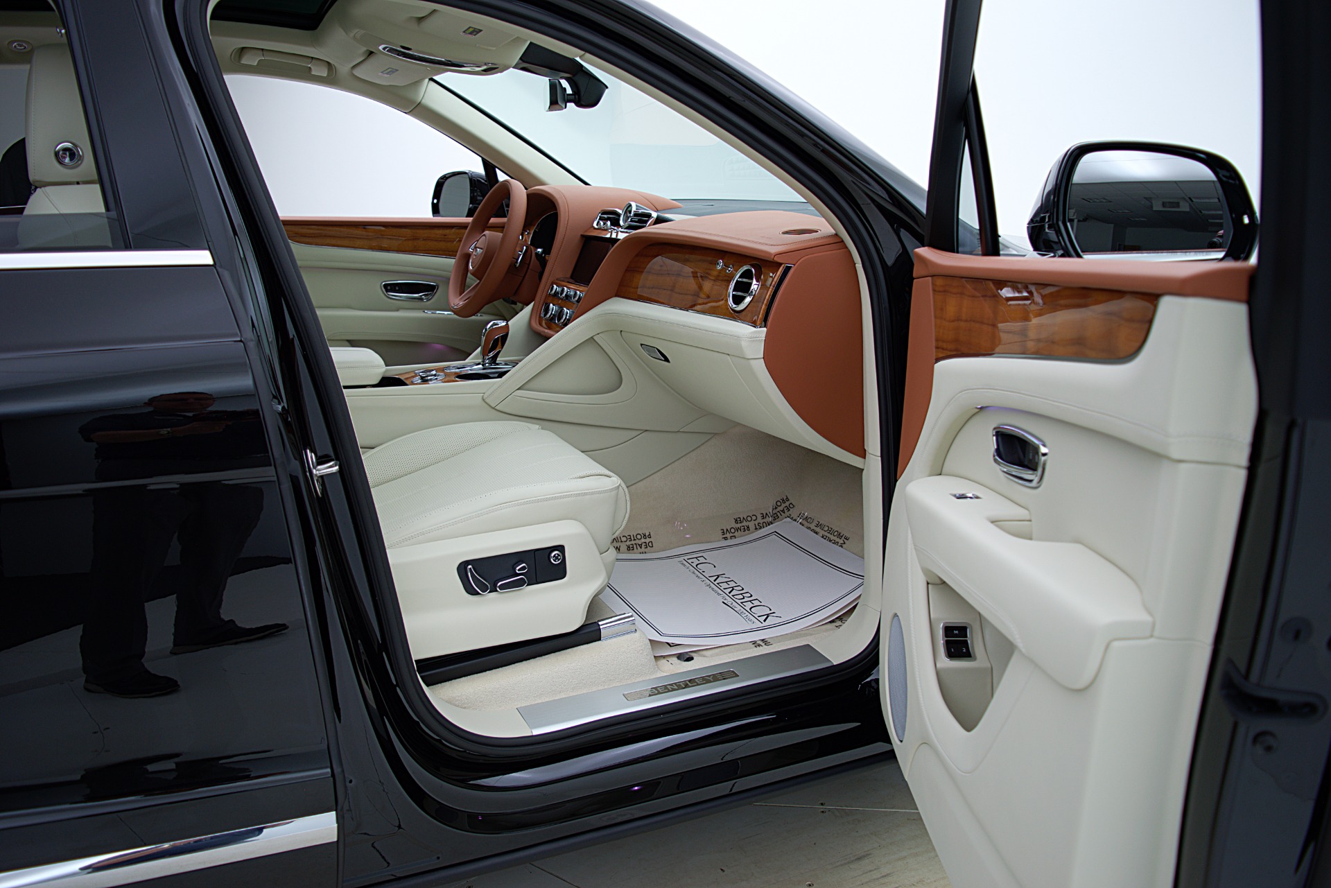 Used 2022 Bentley Bentayga / LEASE OPTIONS AVAILABLE | St. Petersburg, FL