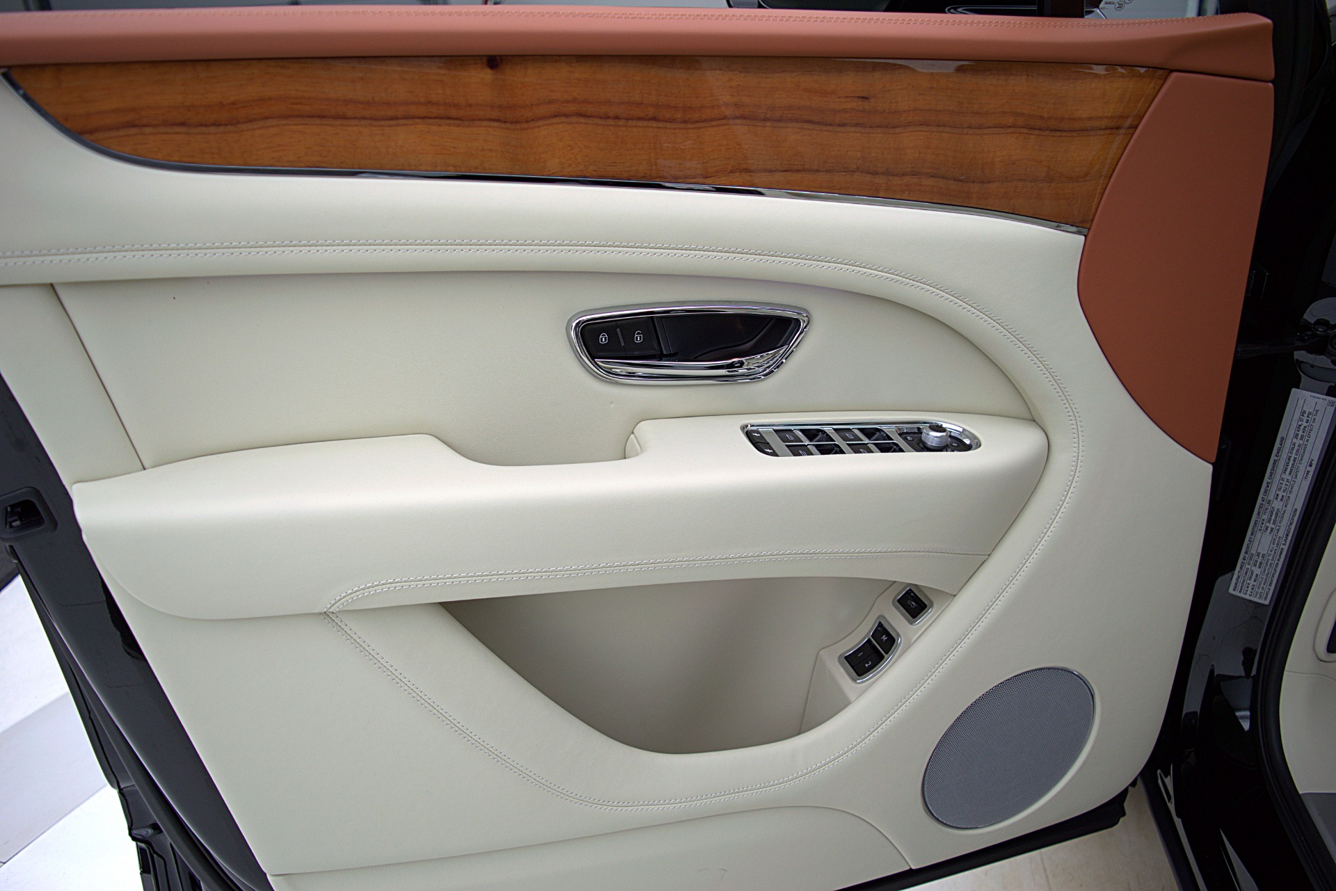 Used 2022 Bentley Bentayga / LEASE OPTIONS AVAILABLE | St. Petersburg, FL