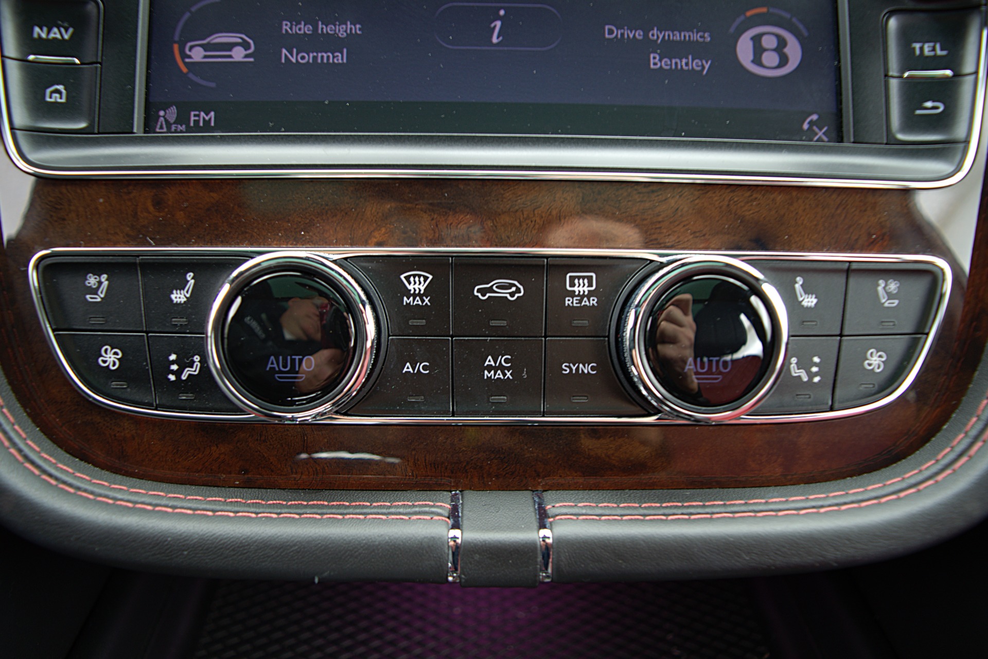 Used 2018 Bentley Bentayga W12 Signature AWD / LEASE OPTIONS AVAILABLE | St. Petersburg, FL