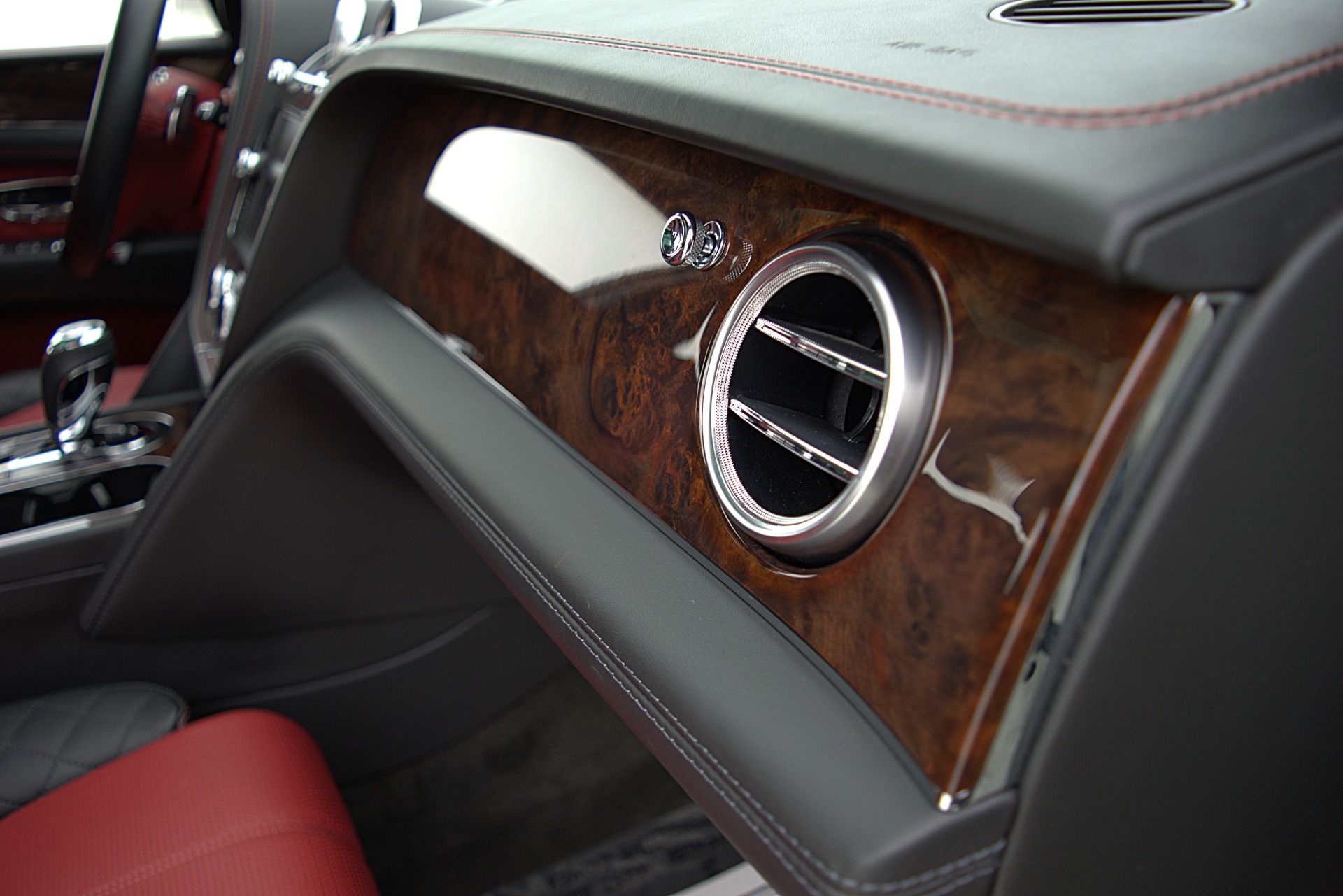 Used 2018 Bentley Bentayga W12 Signature AWD / LEASE OPTIONS AVAILABLE | St. Petersburg, FL