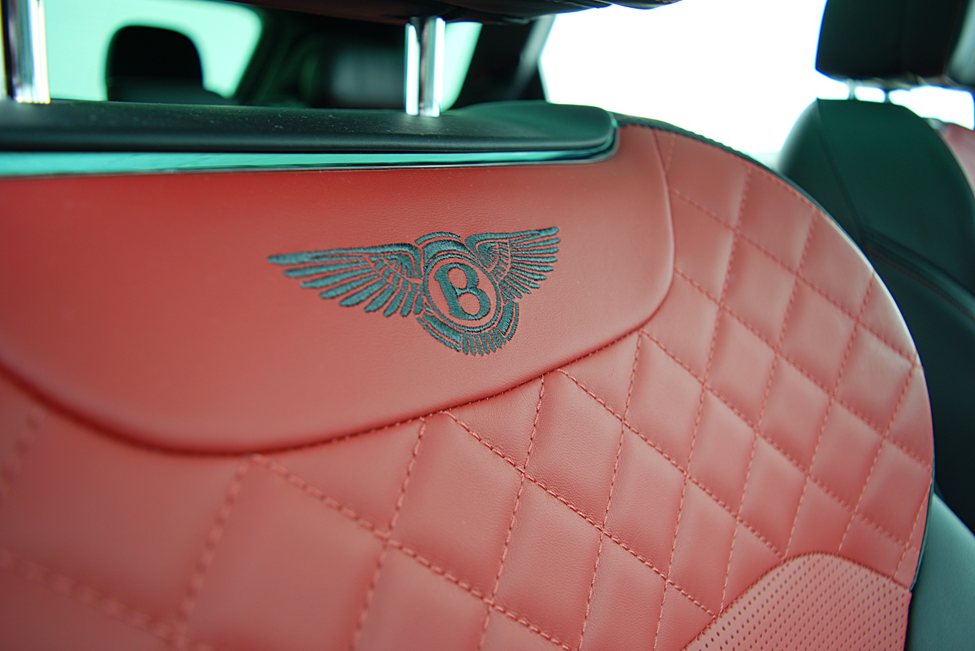 Used 2018 Bentley Bentayga W12 Signature AWD / LEASE OPTIONS AVAILABLE | St. Petersburg, FL