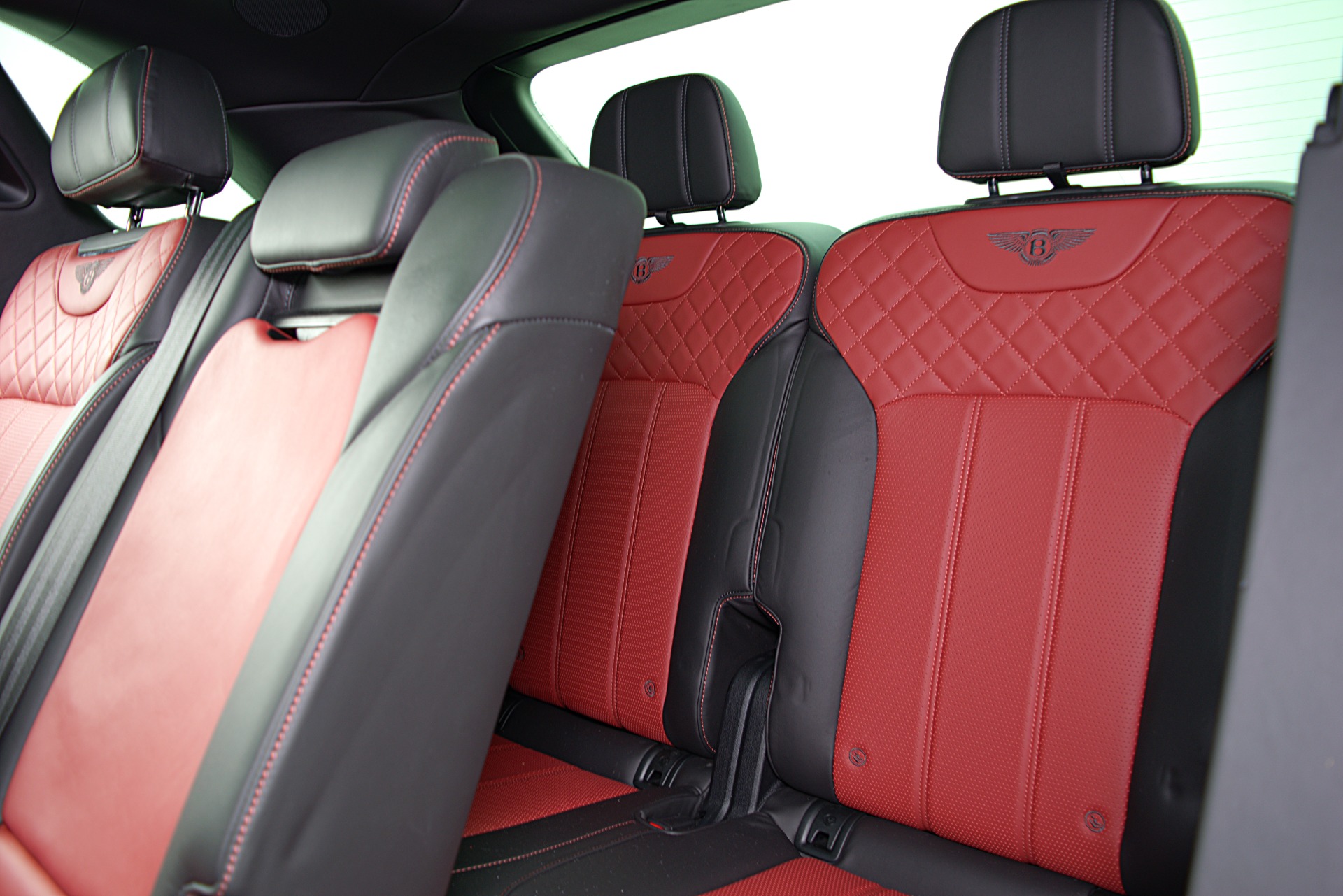 Used 2018 Bentley Bentayga W12 Signature AWD / LEASE OPTIONS AVAILABLE | St. Petersburg, FL