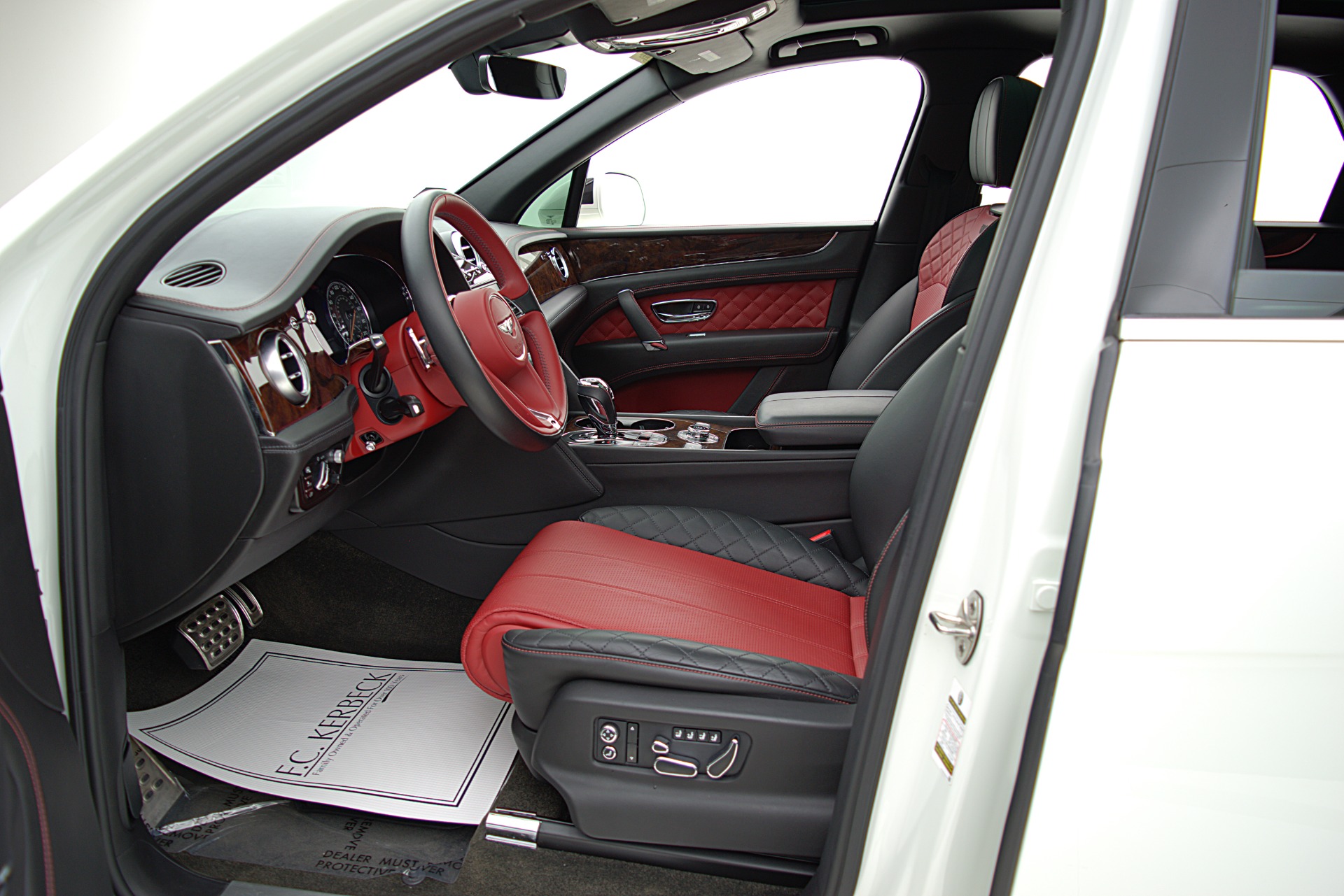 Used 2018 Bentley Bentayga W12 Signature AWD / LEASE OPTIONS AVAILABLE | St. Petersburg, FL