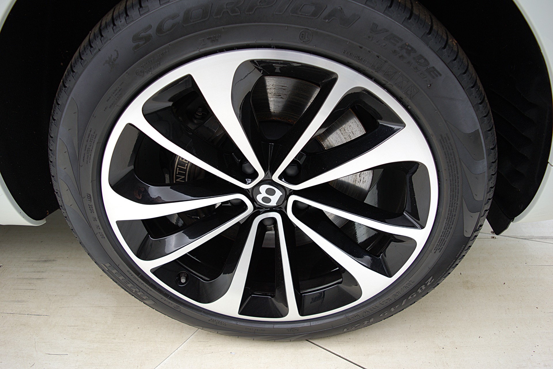 Used 2018 Bentley Bentayga W12 Signature AWD / LEASE OPTIONS AVAILABLE | St. Petersburg, FL