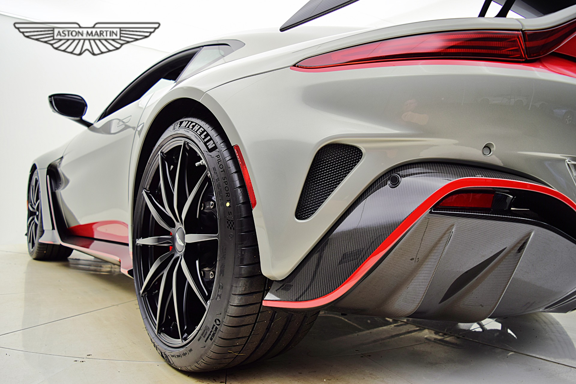 Used 2023 Aston Martin Vantage V-12 | St. Petersburg, FL