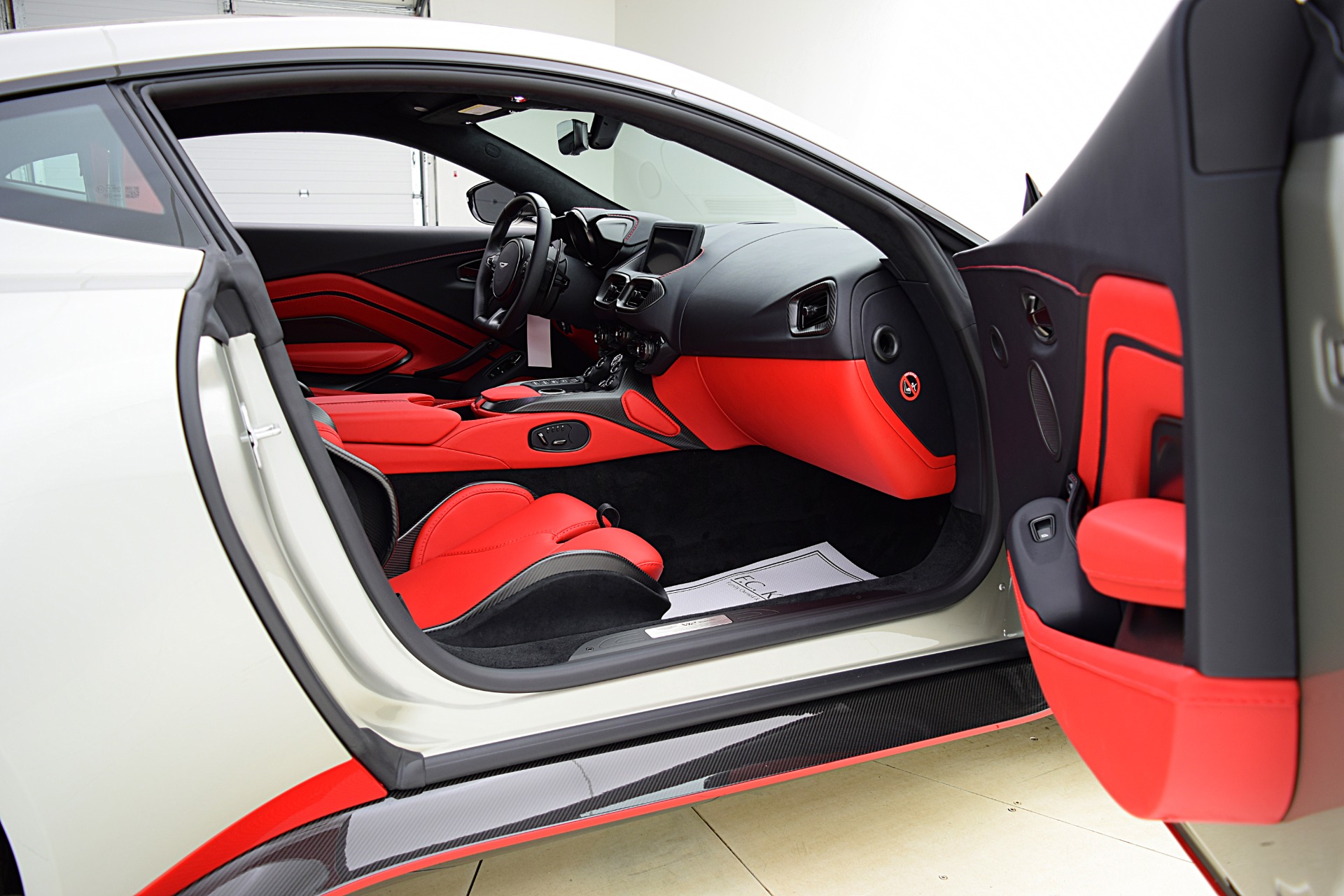 Used 2023 Aston Martin Vantage V-12 | St. Petersburg, FL