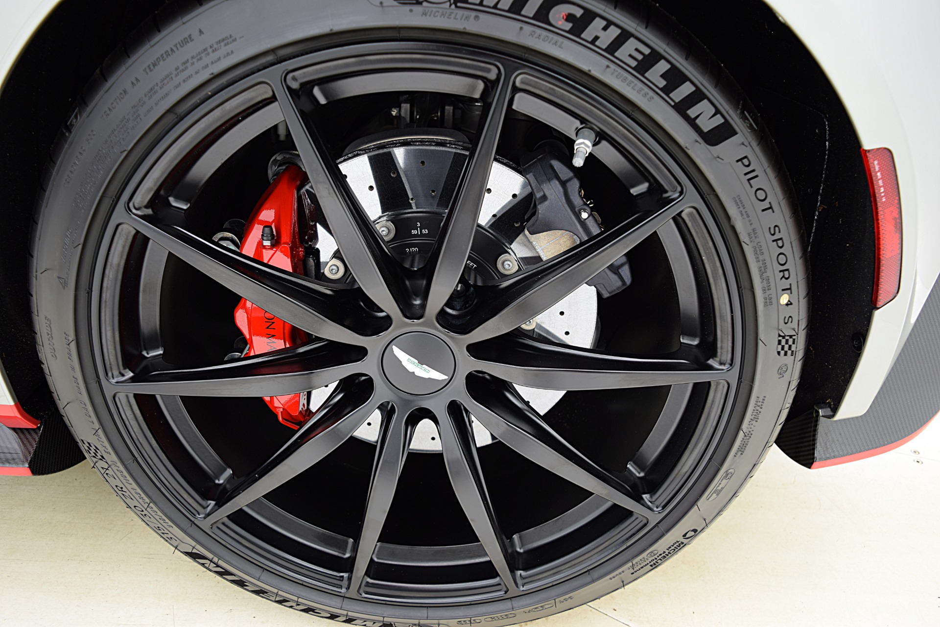 Used 2023 Aston Martin Vantage V-12 | St. Petersburg, FL