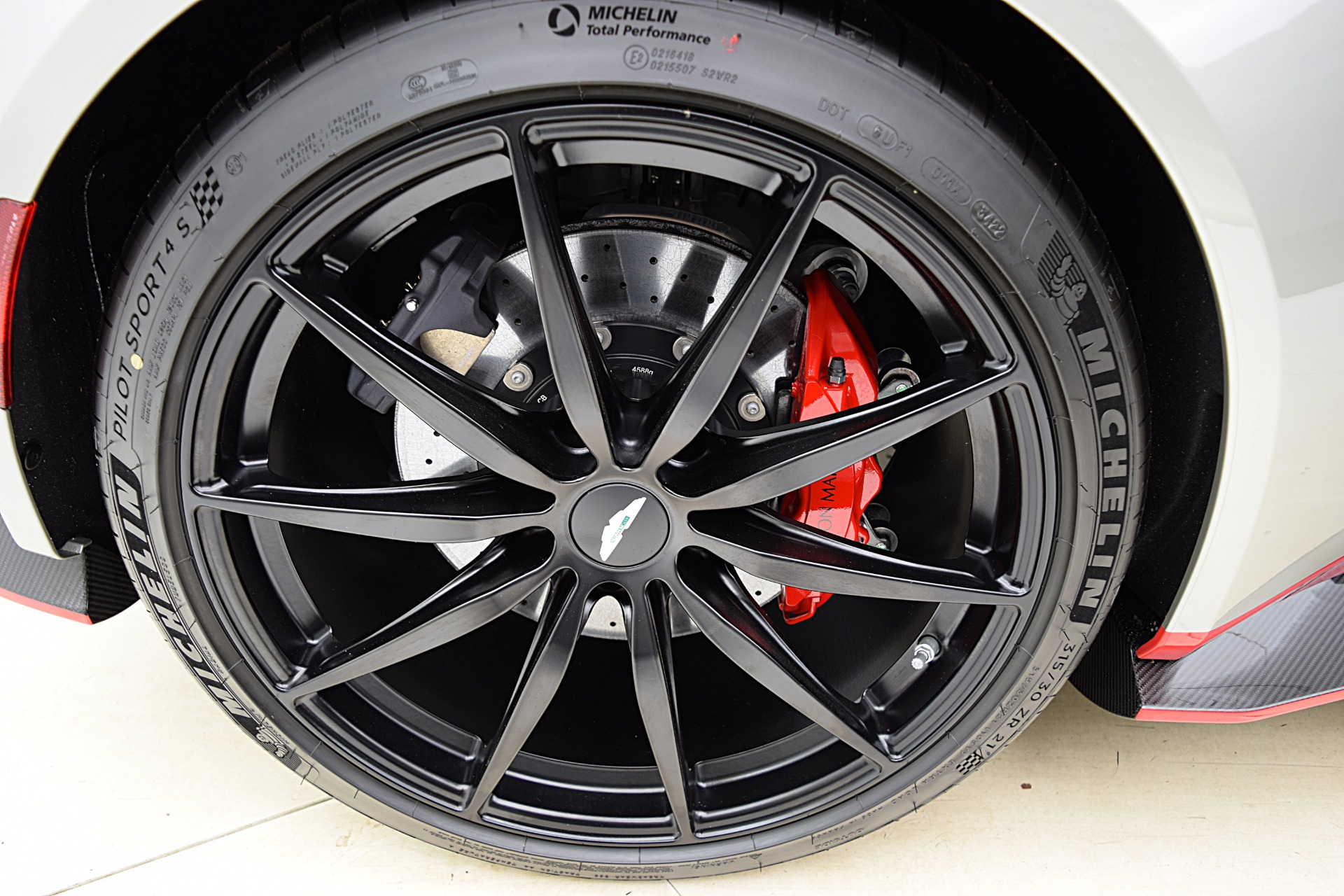 Used 2023 Aston Martin Vantage V-12 | St. Petersburg, FL