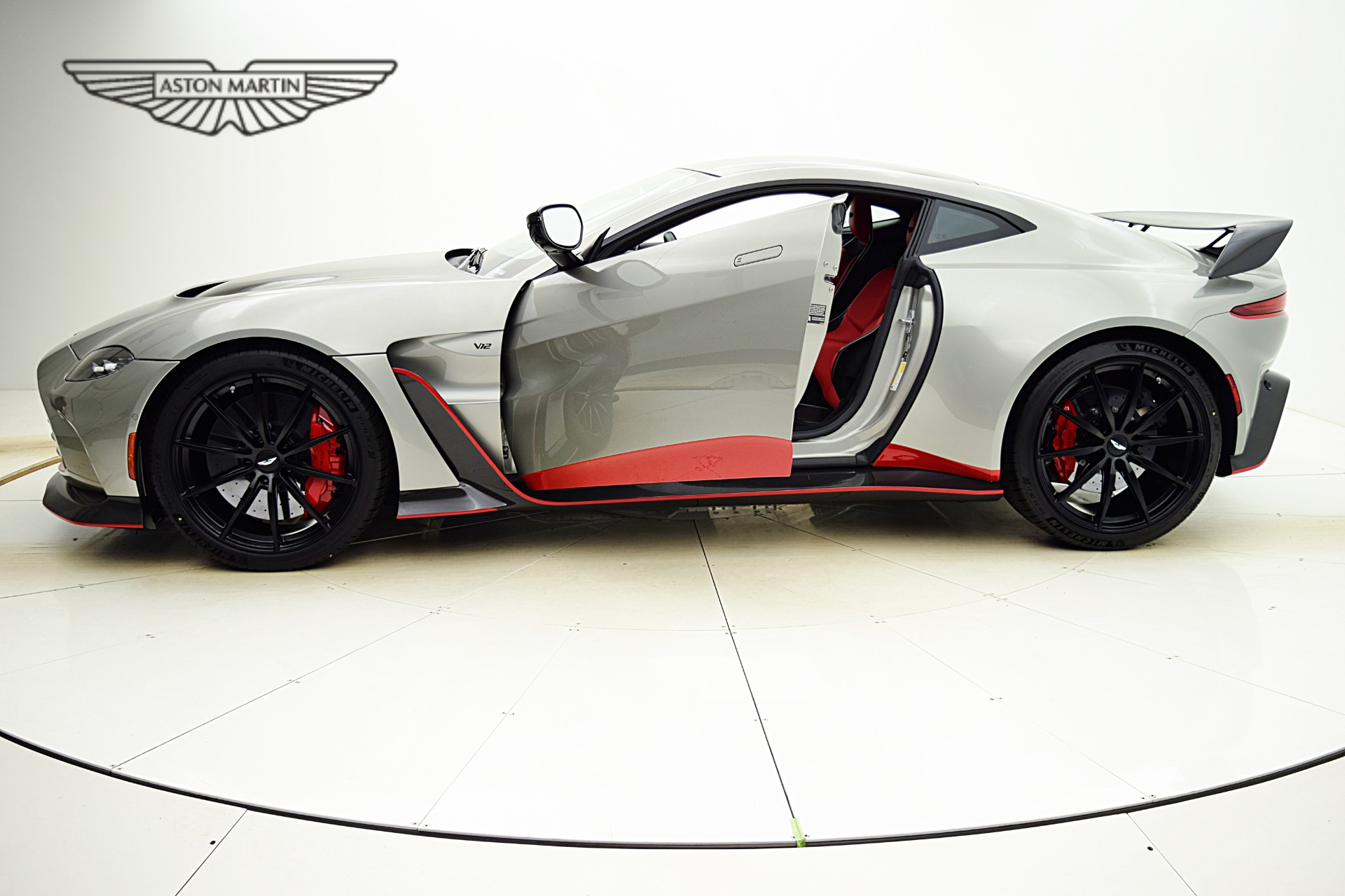 Used 2023 Aston Martin Vantage V-12 | St. Petersburg, FL
