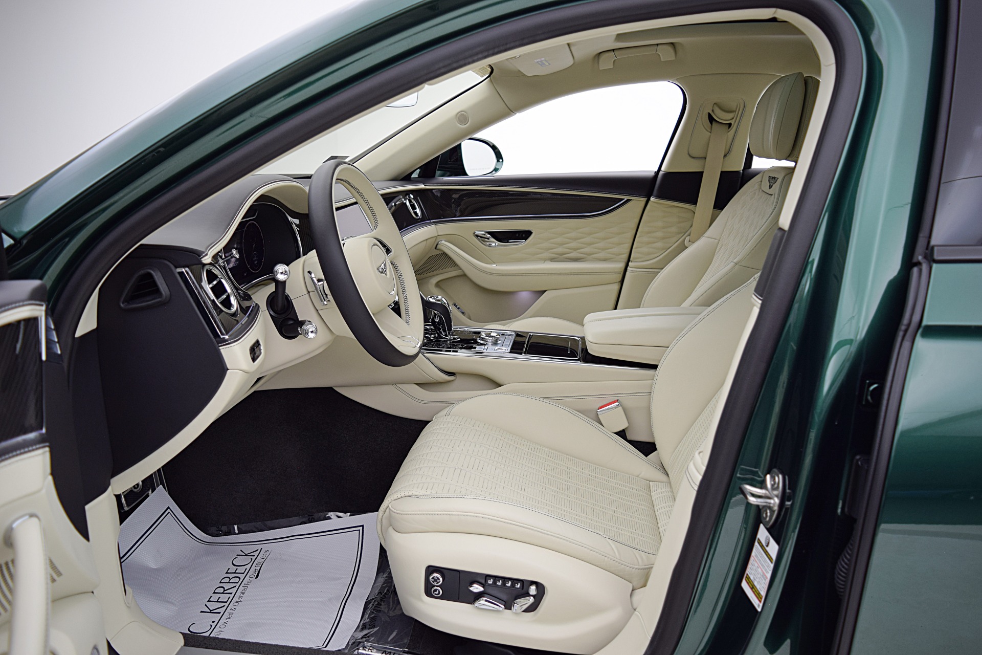 Used 2022 Bentley Flying Spur V8/LEASE OPTIONS AVAILABLE | St. Petersburg, FL