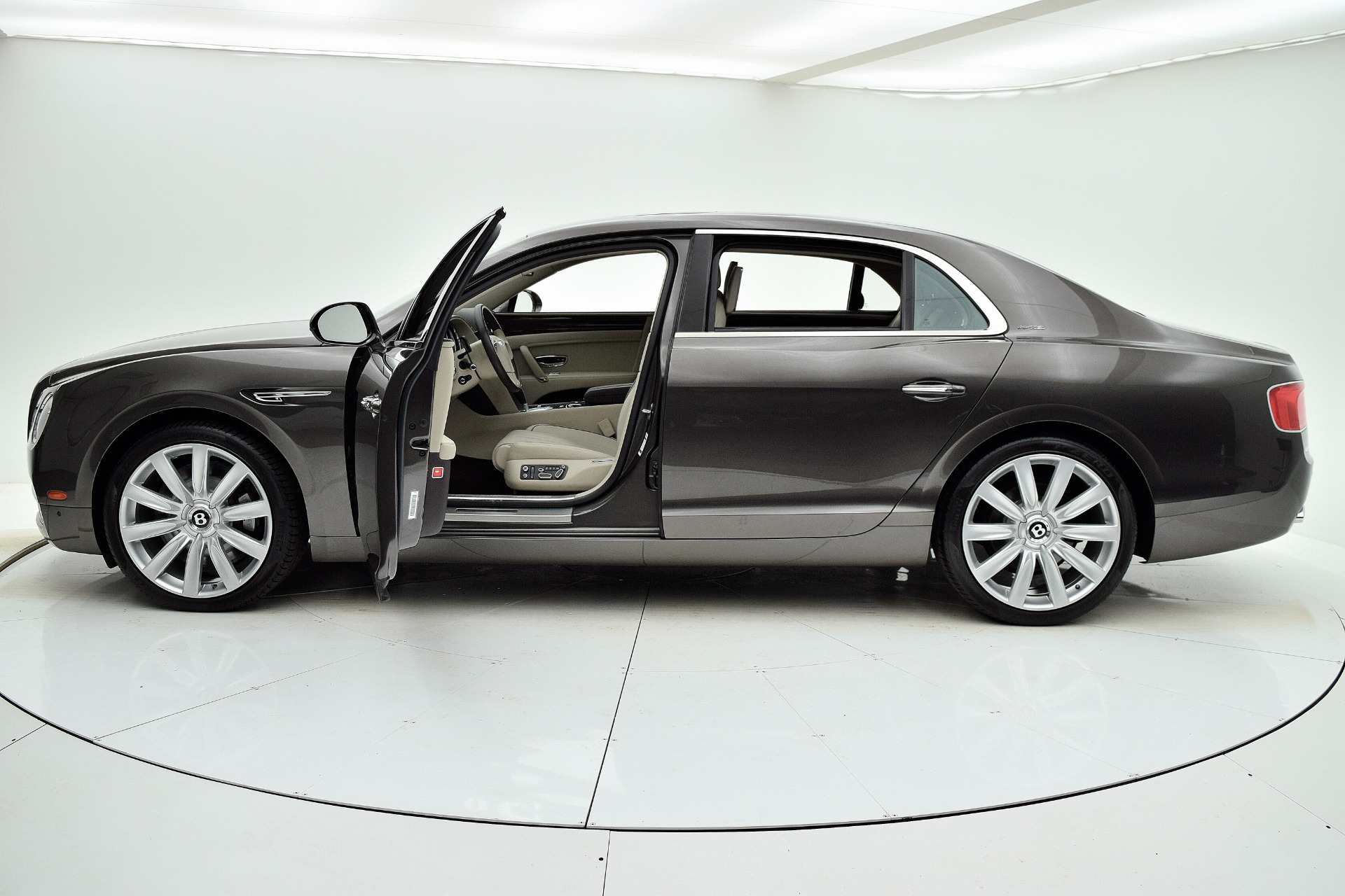 Used 2014 Bentley Flying Spur W12 | St. Petersburg, FL