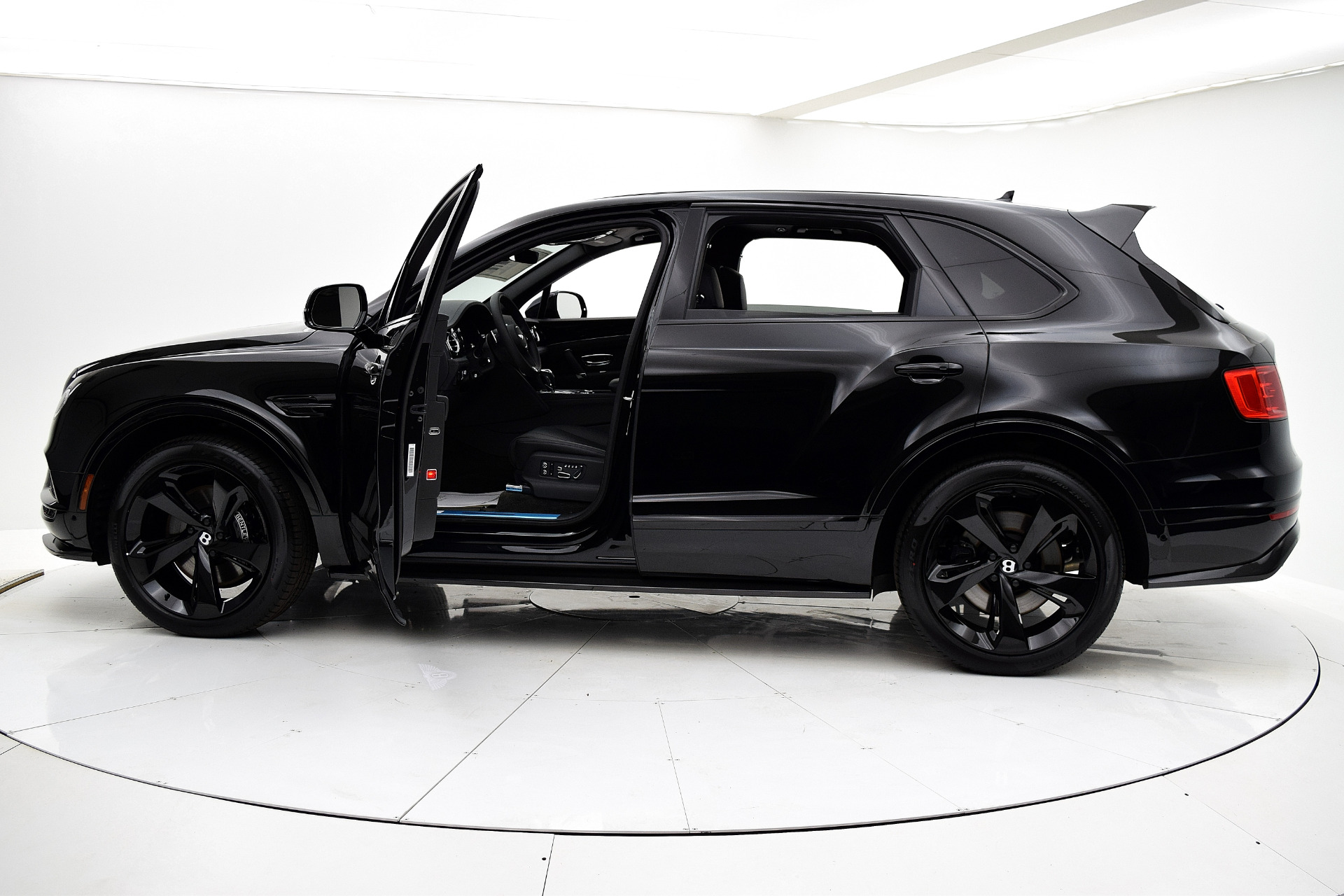 Used 2018 Bentley Bentayga Black Edition | St. Petersburg, FL