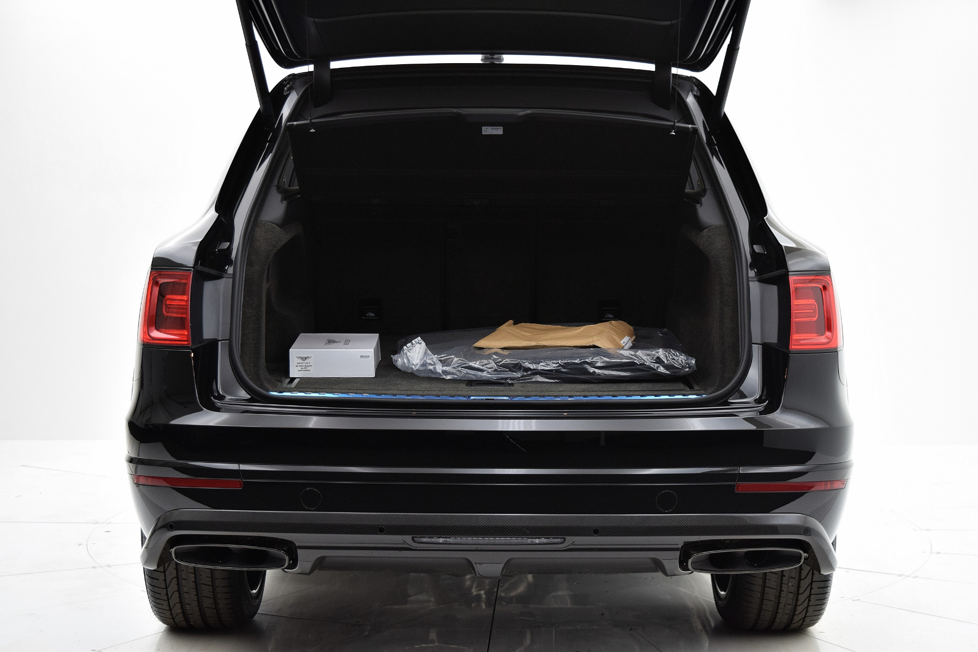 Used 2018 Bentley Bentayga Black Edition | St. Petersburg, FL