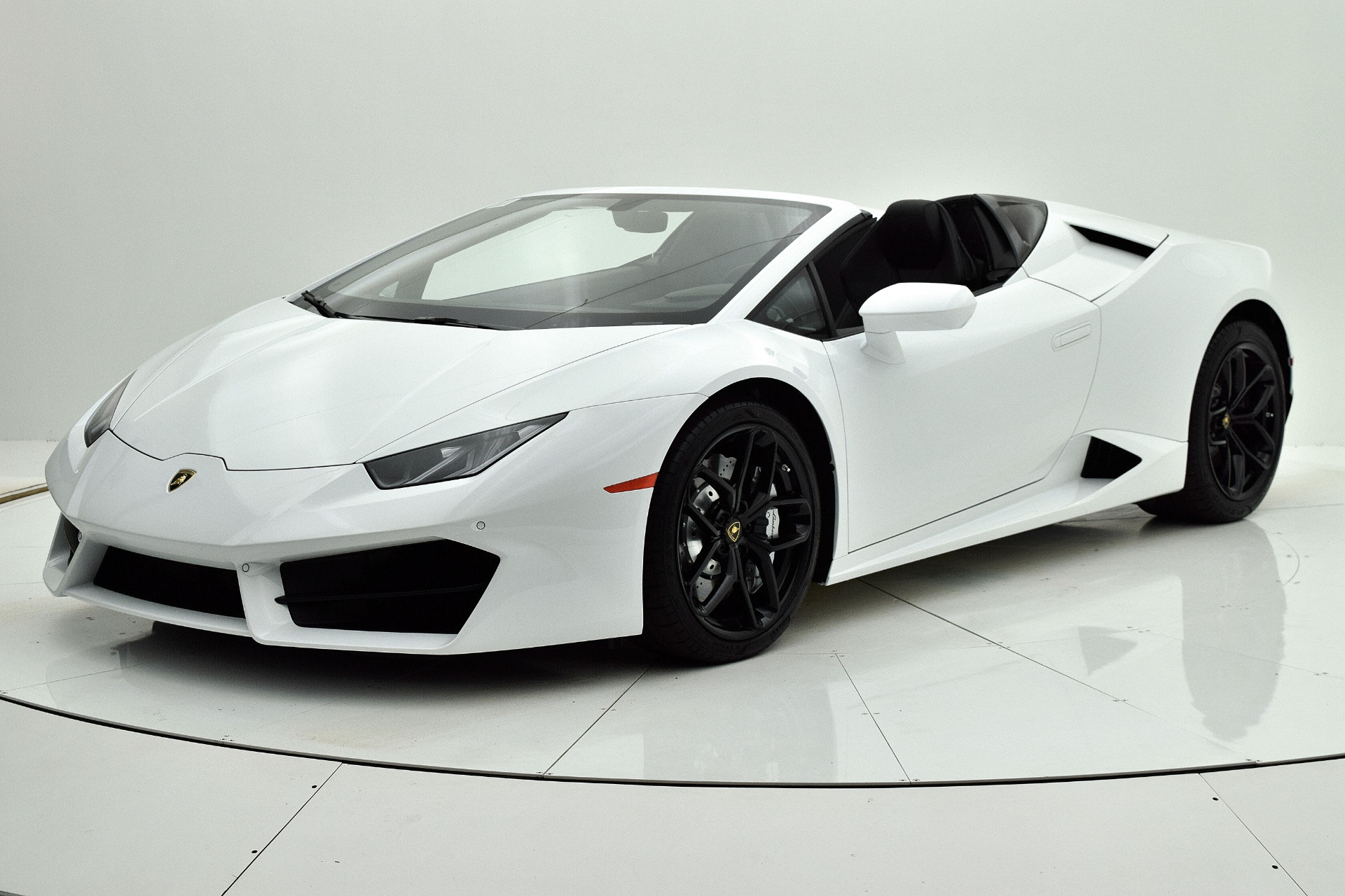 Used 2018 Lamborghini Huracan LP580-2 Spyder | St. Petersburg, FL