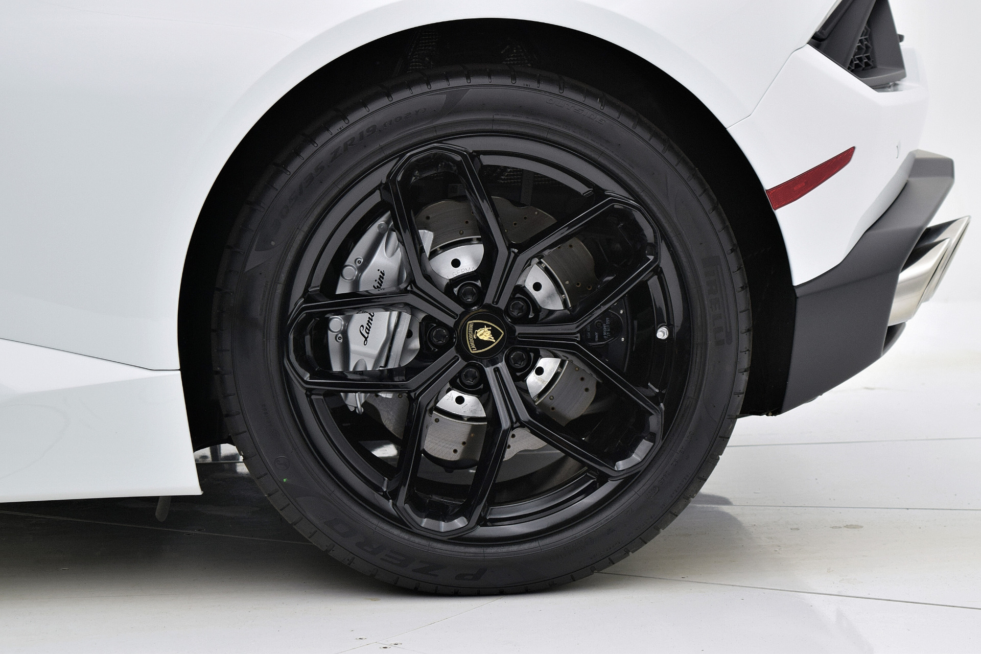 Used 2018 Lamborghini Huracan LP580-2 Spyder | St. Petersburg, FL