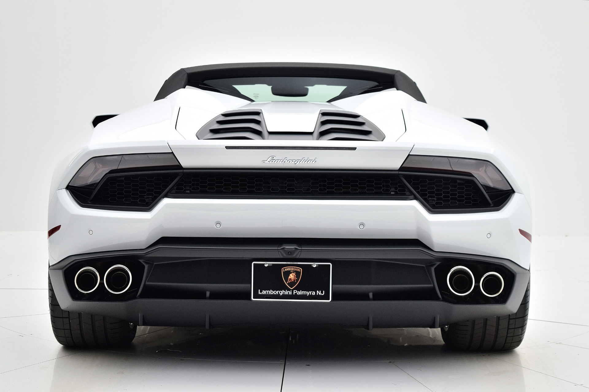 Used 2018 Lamborghini Huracan LP580-2 Spyder | St. Petersburg, FL