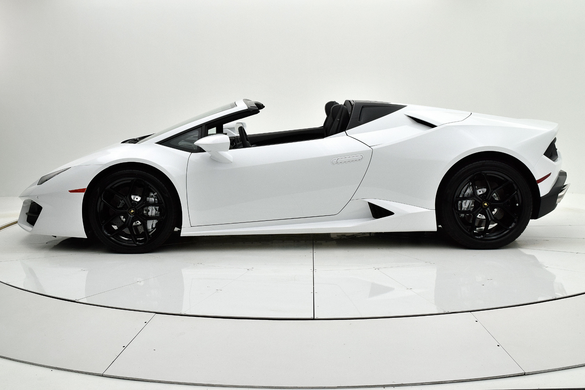 Used 2018 Lamborghini Huracan LP580-2 Spyder | St. Petersburg, FL